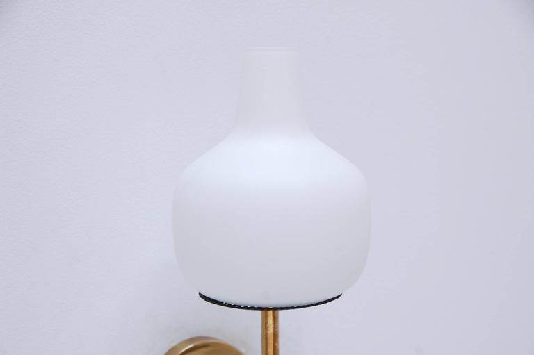 Single Mid-Century Modern Italian Sconce For Sale at 1stdibs