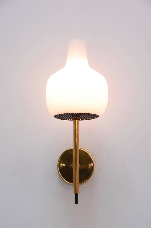 Single Mid-Century Modern Italian Sconce For Sale at 1stdibs