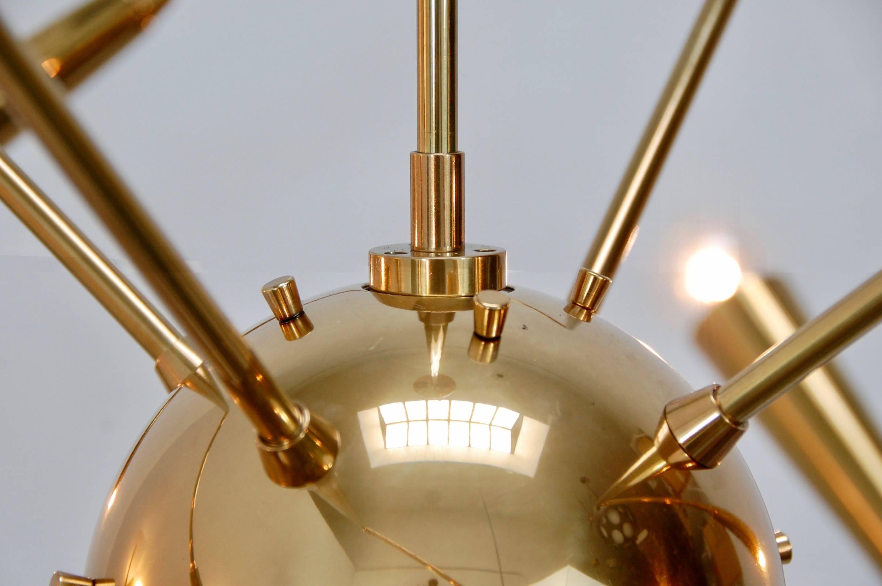 LU Brass Sputnik Chandelier by Lumfardo Luminaires In Excellent Condition For Sale In Los Angeles, CA