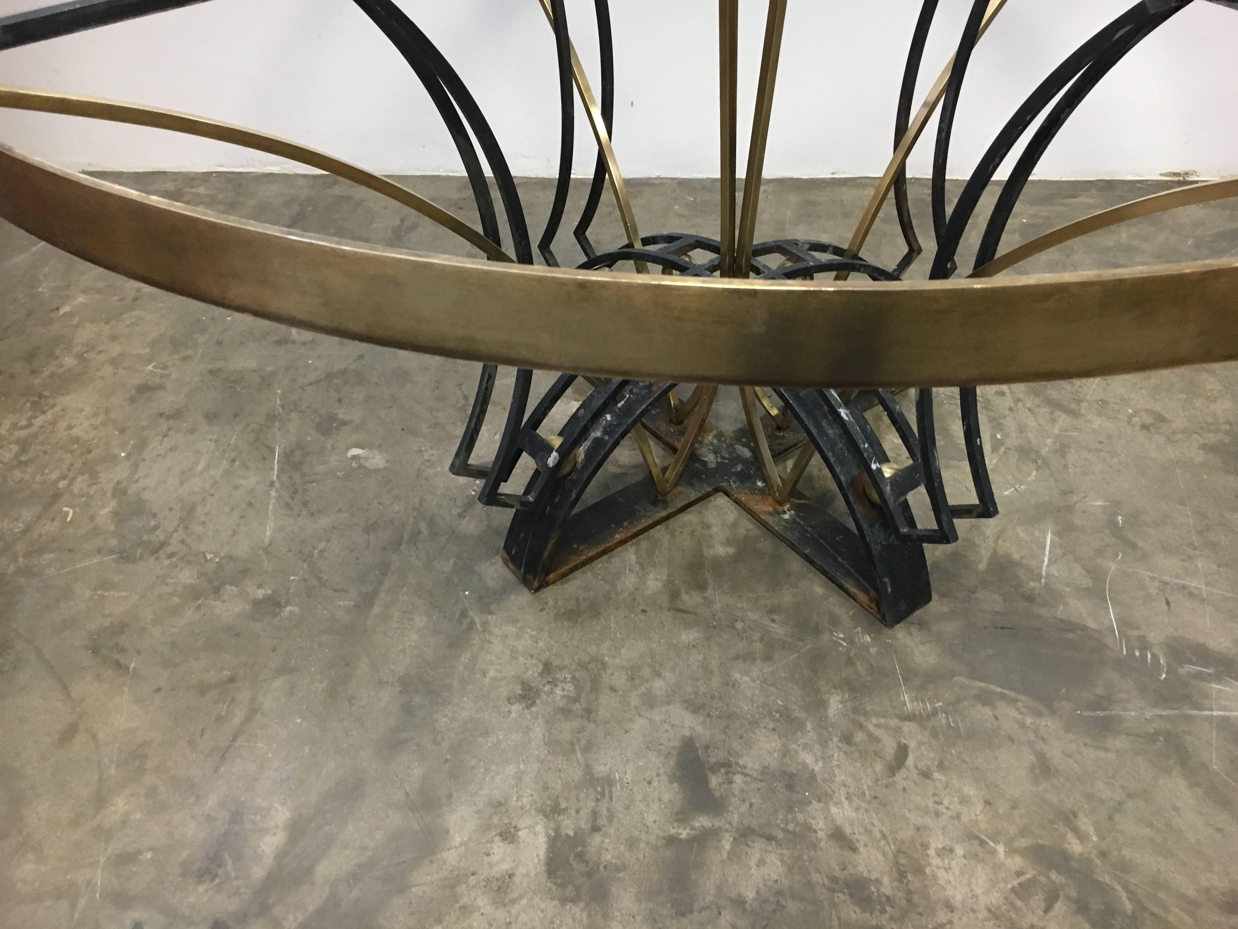 Superb Iron and Brass Round Dining Table by Arturo Pani, Mexico City circa 1950s For Sale 1