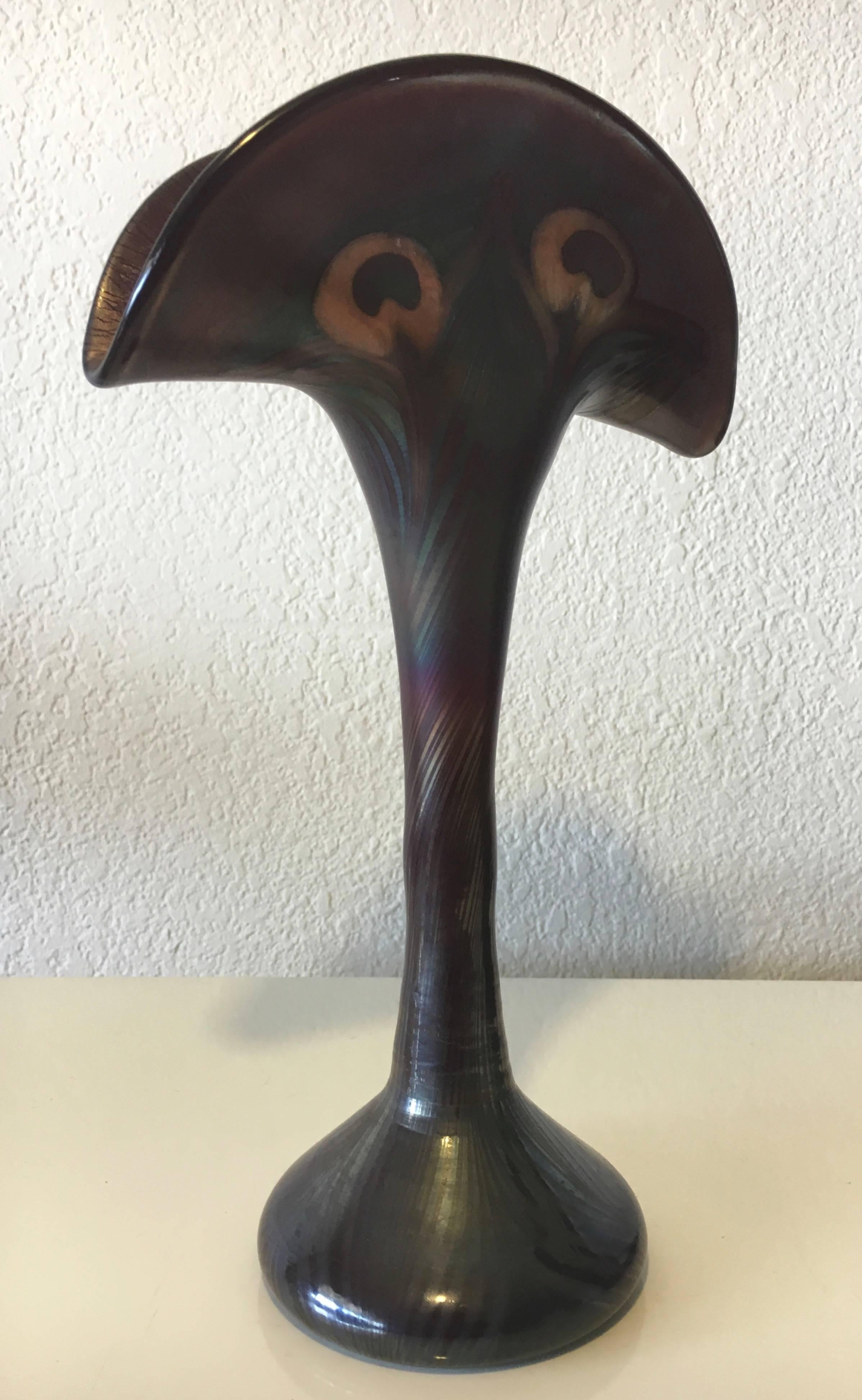 Rindskopf Art Glass Large Fan Vase, circa 1900s In Good Condition For Sale In San Diego, CA