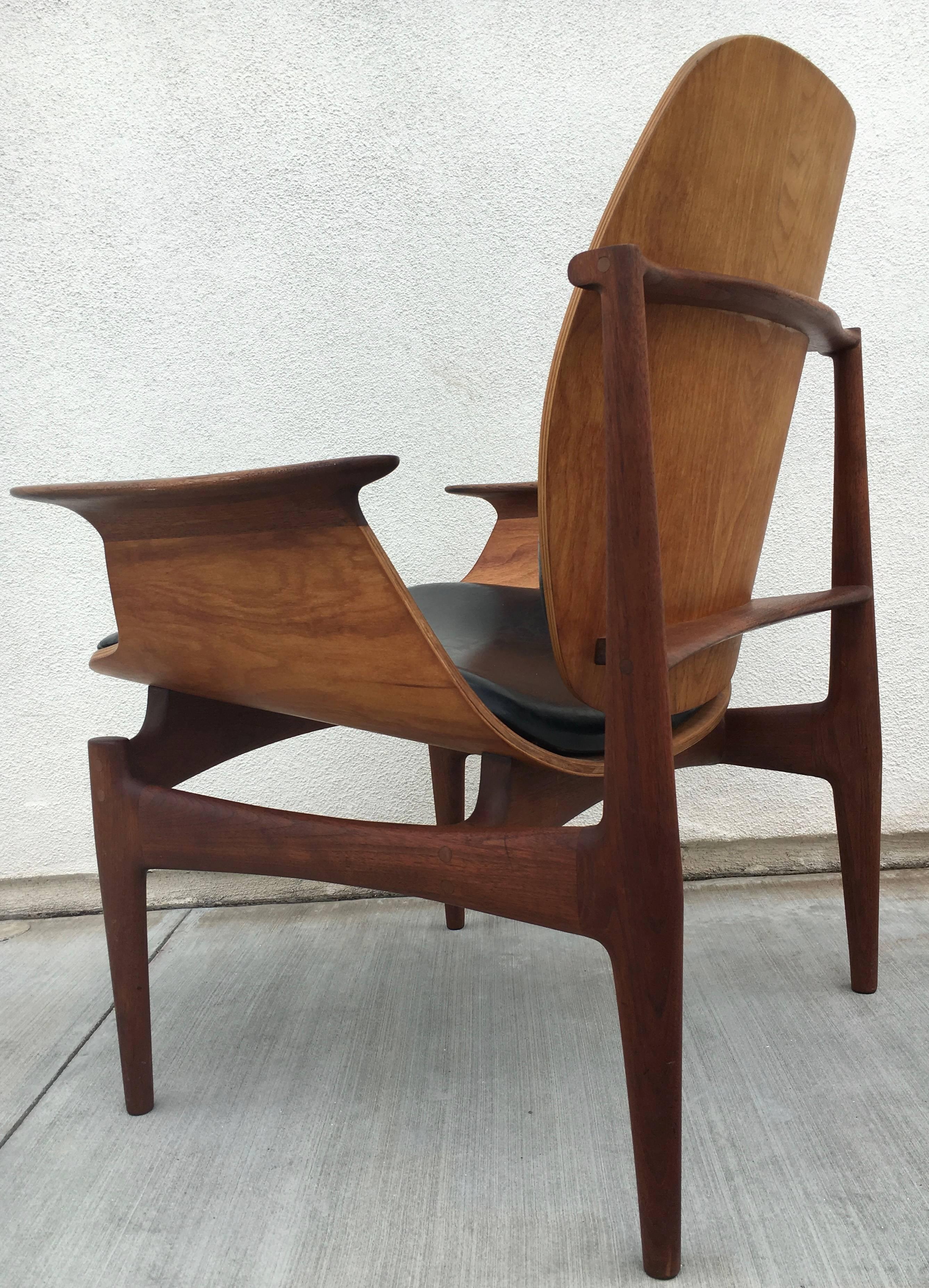 American Stunning One off 1/1 Studio Chair by John McWilliams, California, circa 1960s For Sale