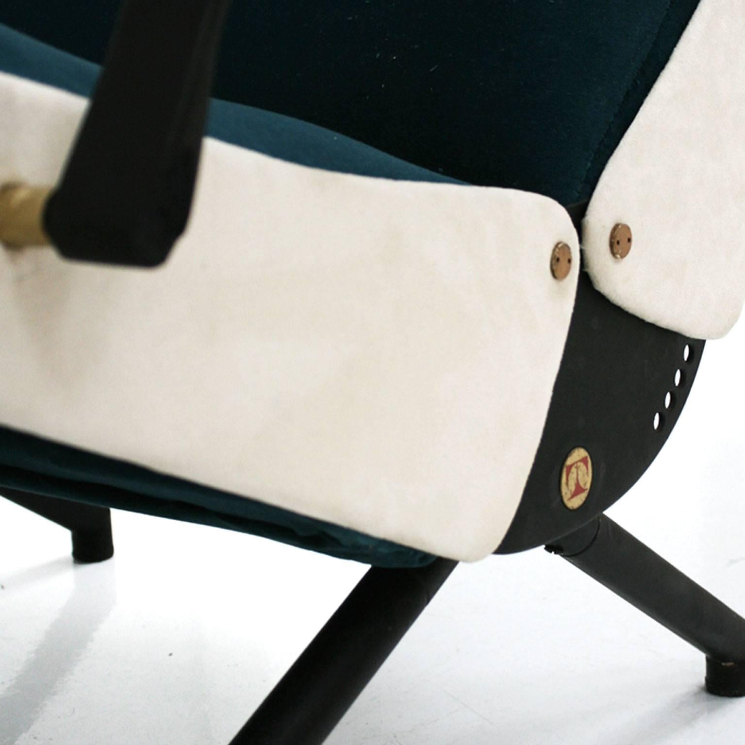 Lounge Chair Model P40 Designed by Osvaldo Borsani for Tecno 2