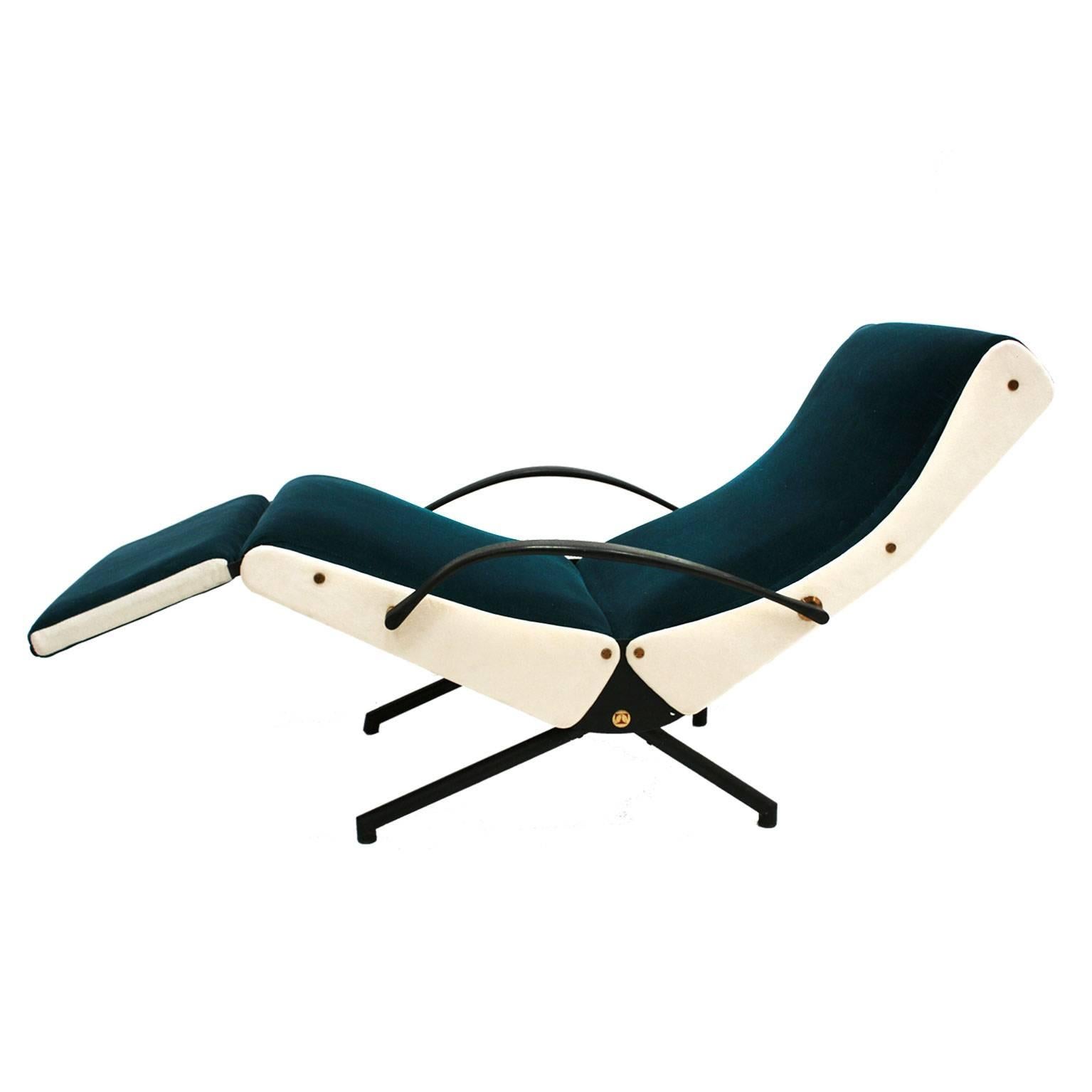 Lounge chair model P40 designed by Osvaldo Borsani for Tecno in 1950.
Structure made in steel with brass details, new upholstery in cotton velvet and nappa. Rubber armrests. It can be adjusted to different positions.
Markings include [T] hallmark