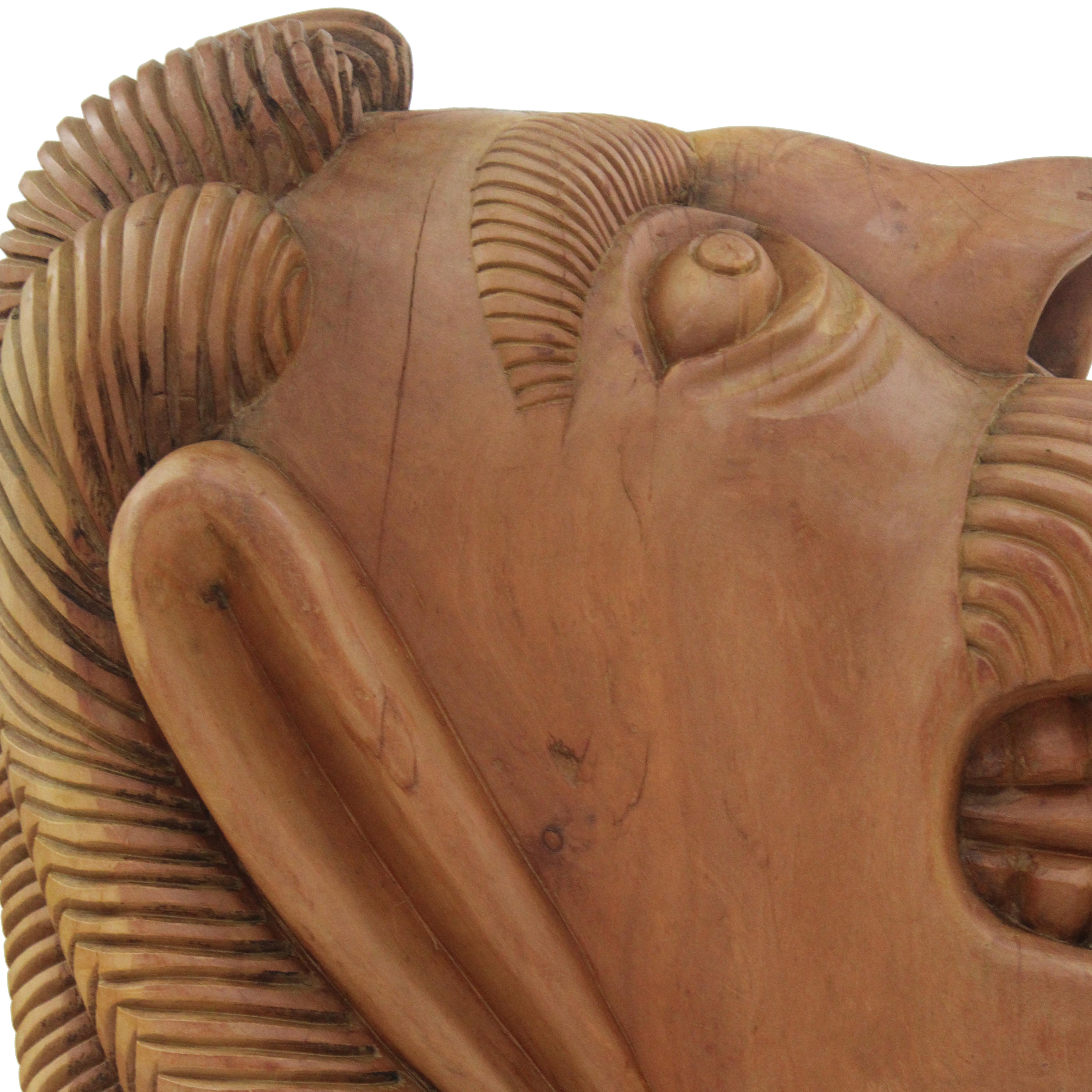 Bois Figure de bateau Carranca brésilien du 19e siècle de style primitiviste en vente
