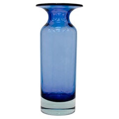 Hohe blaue Vase aus italienischem Murano-Glas mit klarem Sockel, 1970er Jahre