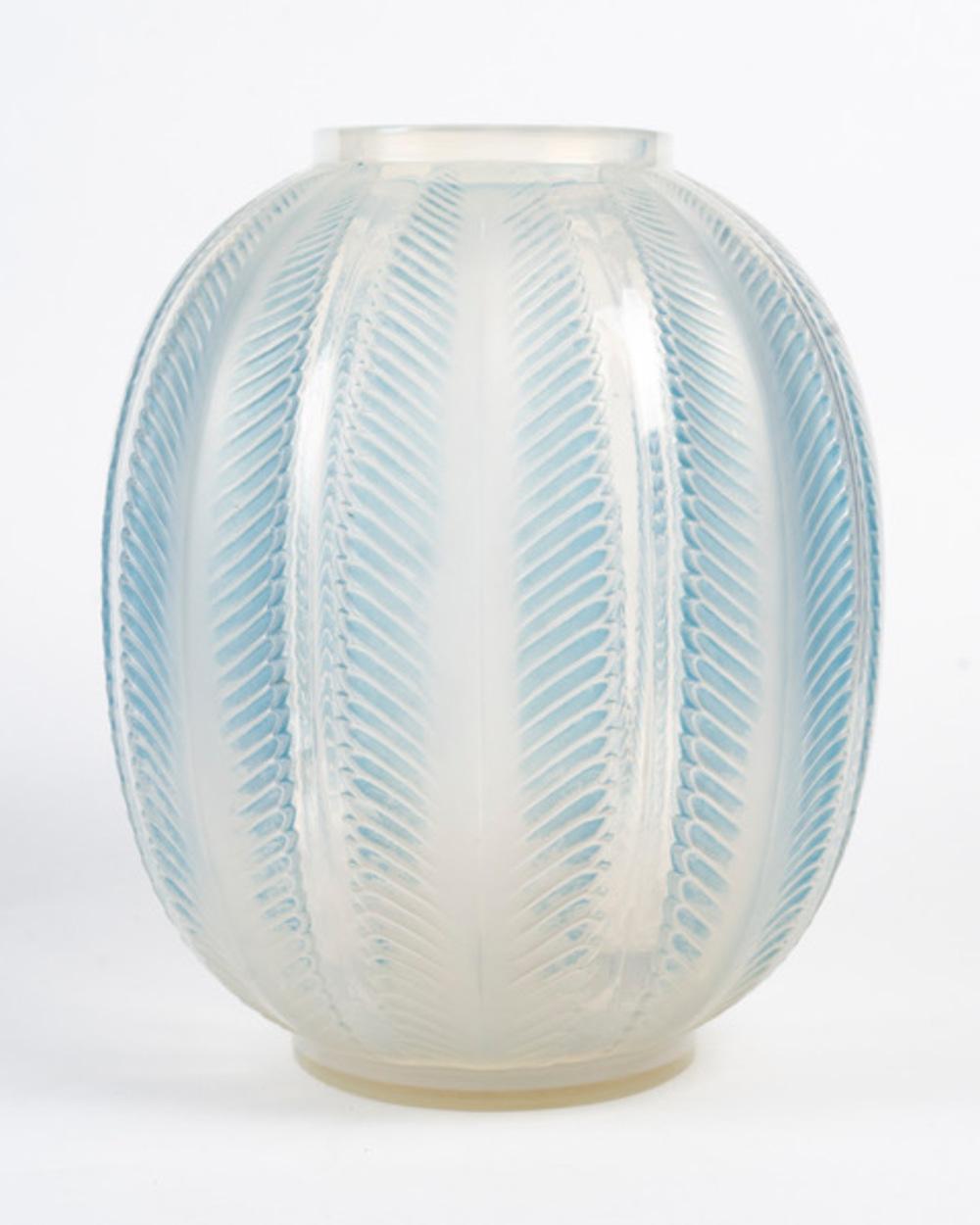 1932 - René Lalique - Vaso opalescente 