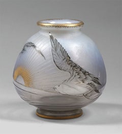 Daum "seagulls" Vase