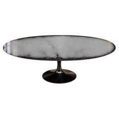 Eero Saarinen pour Knoll – Table ovale « Tulip », marbre Marquina