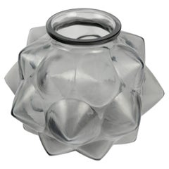 1927 – René Lalique “Champagne” Vase