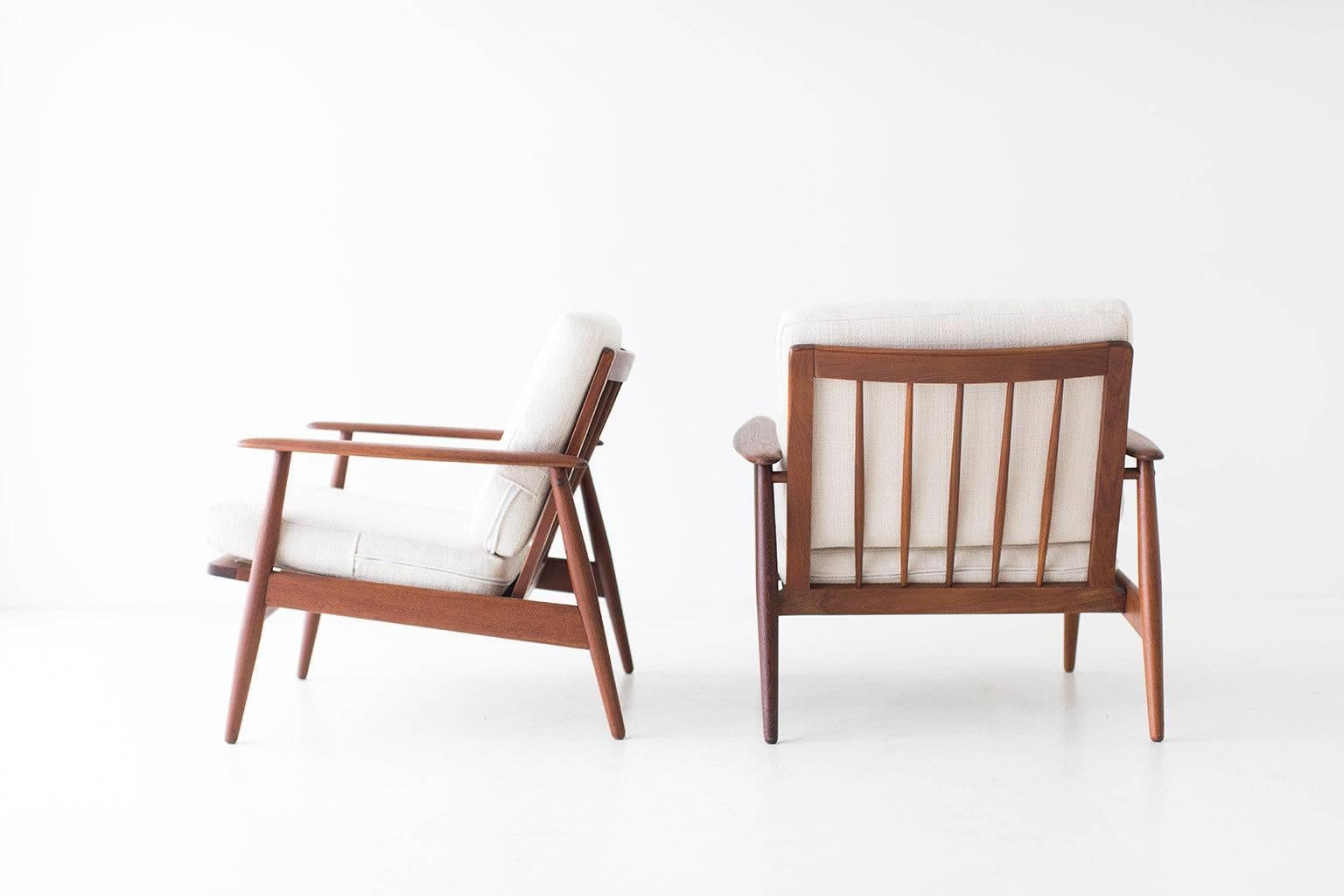 Designer: Unknown. 

Manufacturer: Moreddi. 
Period or model: Mid-Century Modern. 
Specs: African teak, thick weave polyester. 

Condition: 

These Danish teak lounge chairs for Moreddi are in excellent restored condition. The solid teak