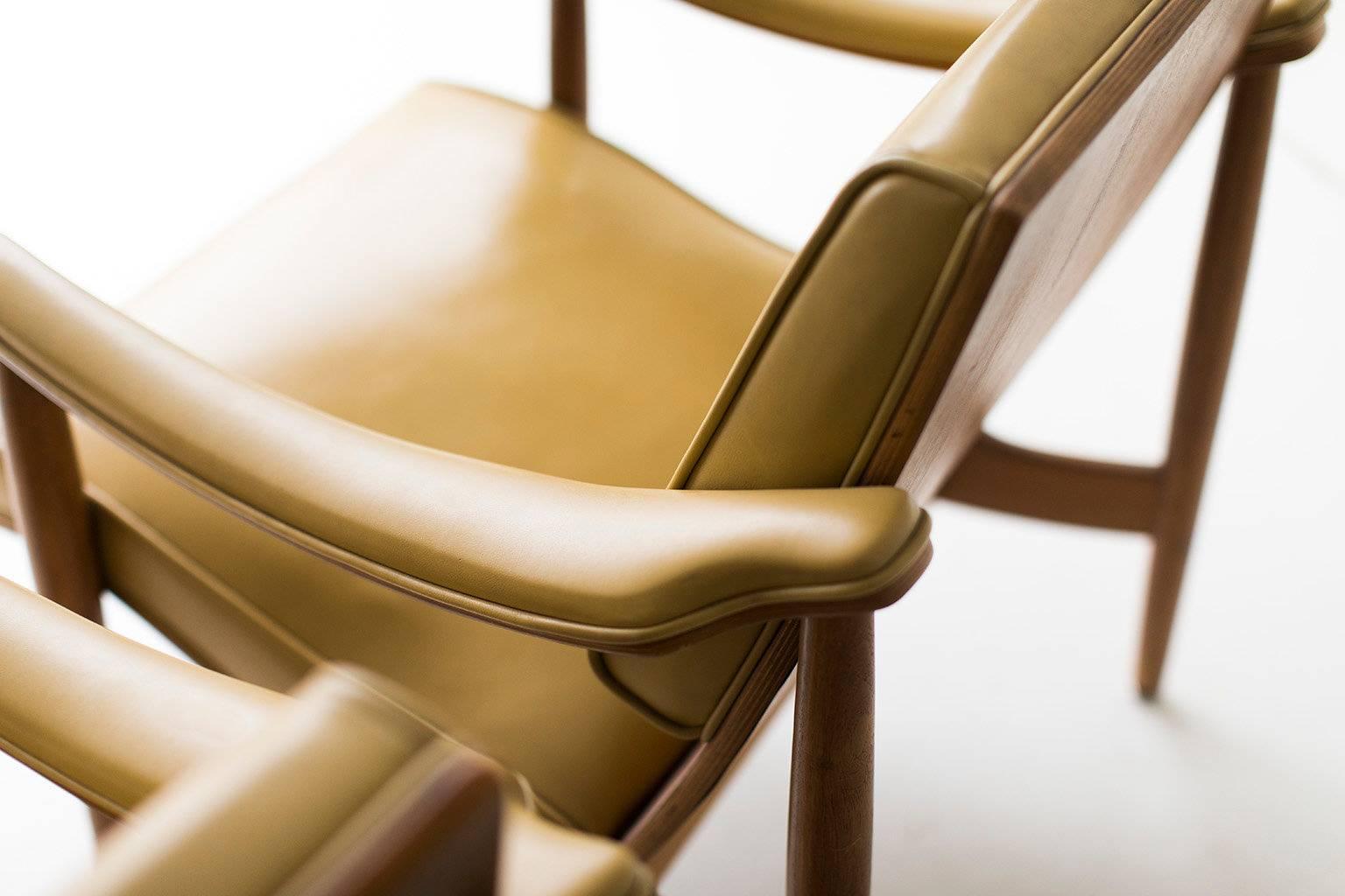 Mid-Century Modern Modern Thonet Lounge Chairs