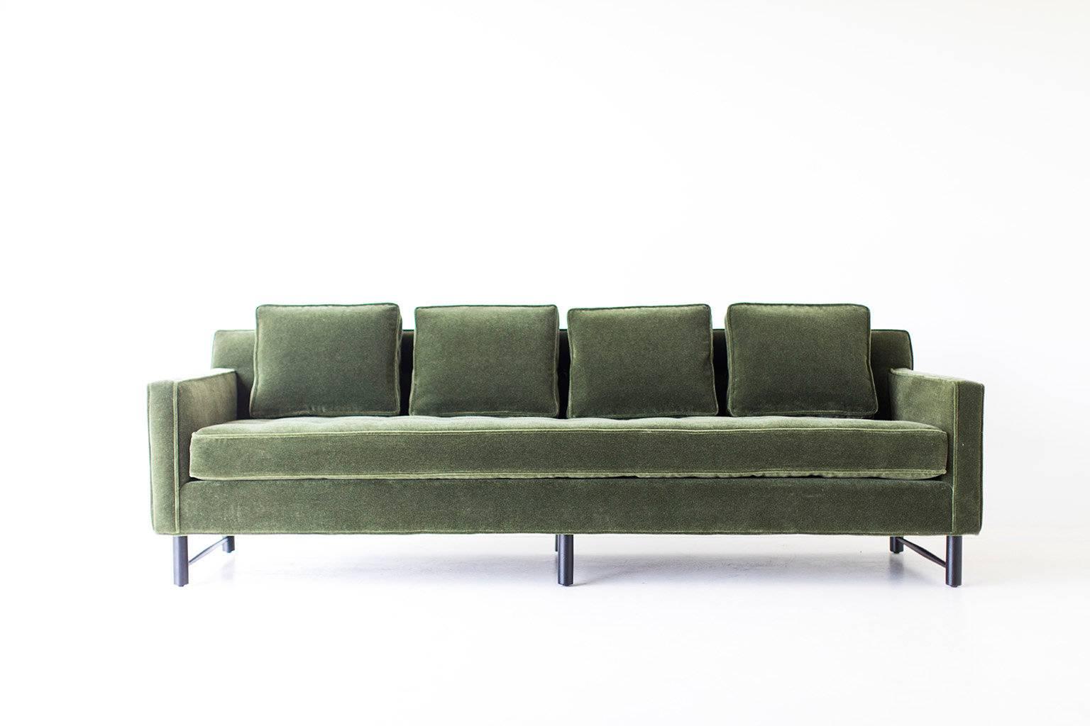 Mid-Century Modern Roger Sprunger Sofa for Dunbar