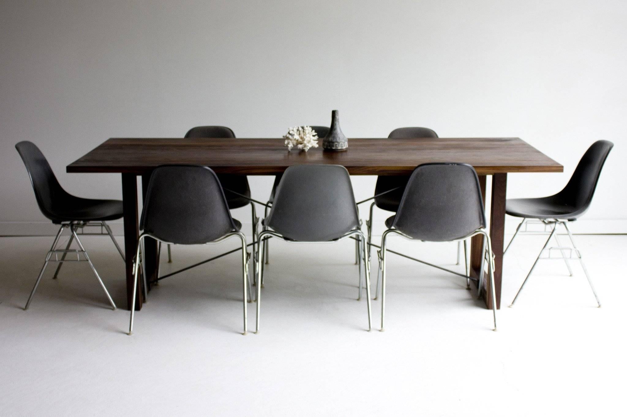 Mid-Century Modern Modern Walnut Dining Table For Sale