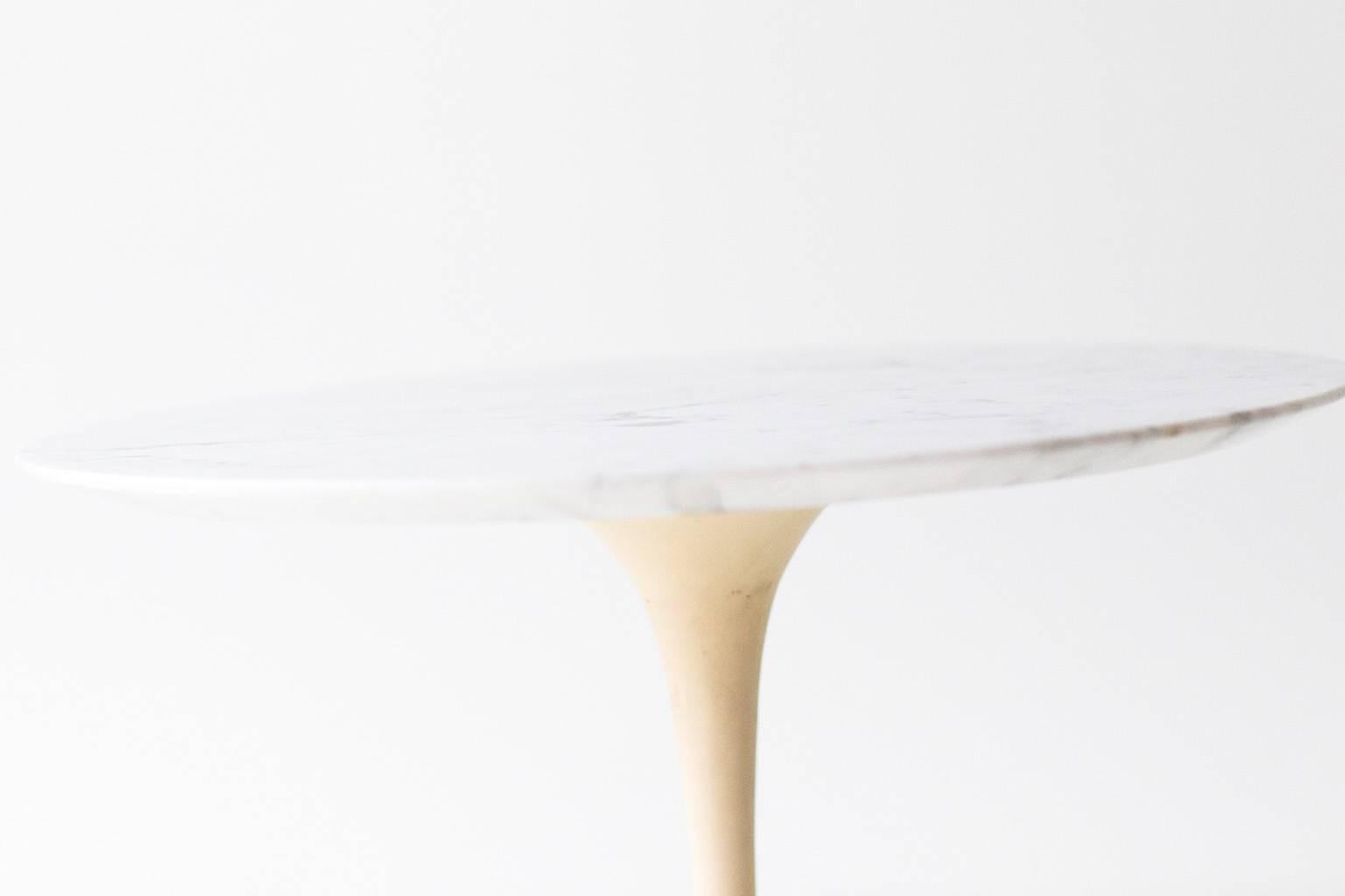 Eero Saarinen Marble Side Table for Knoll In Excellent Condition In Oak Harbor, OH