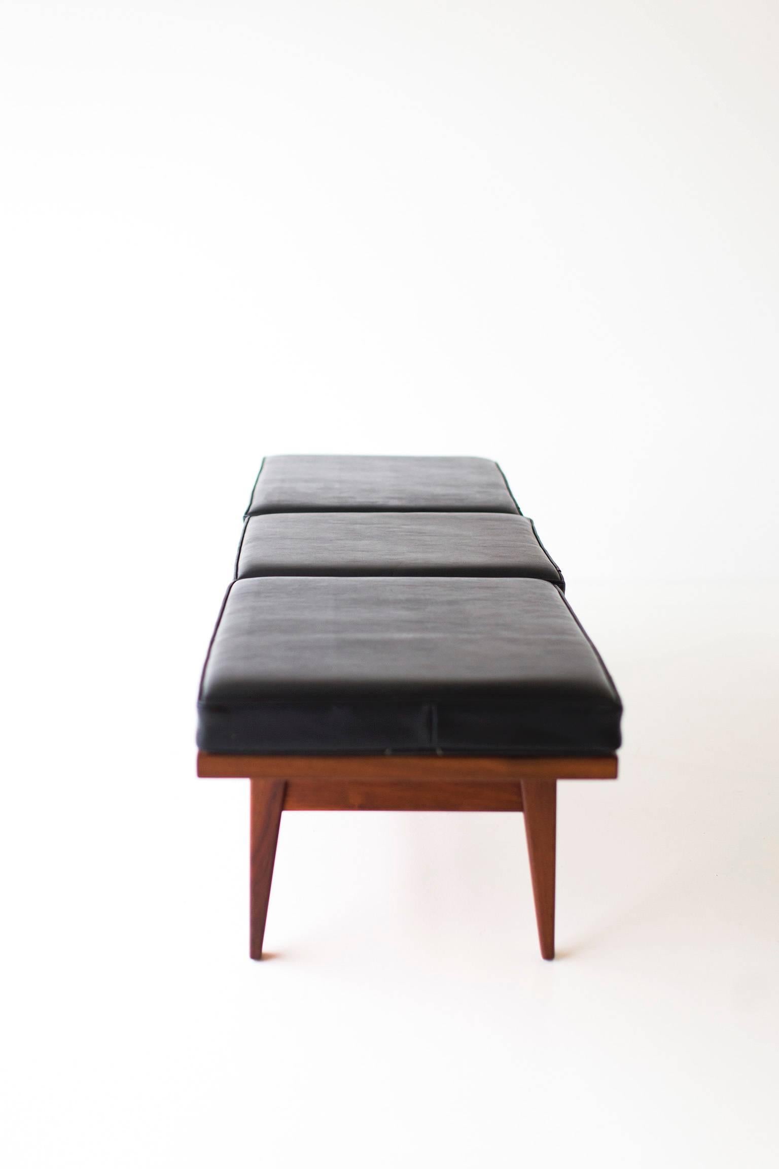 Designer: Jens Risom. 

Manufacturer: Jens Risom Design. 
Period or model: Mid-Century Modern. 
Specs: Walnut, Vinyl. 

Condition: 

This Jens Risom coffee table or bench is in very good original condition. The wood shows normal wear with
