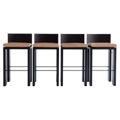 Taburete Bertu, taburete de bar moderno chileno con asiento de cuero, roble blanco natural