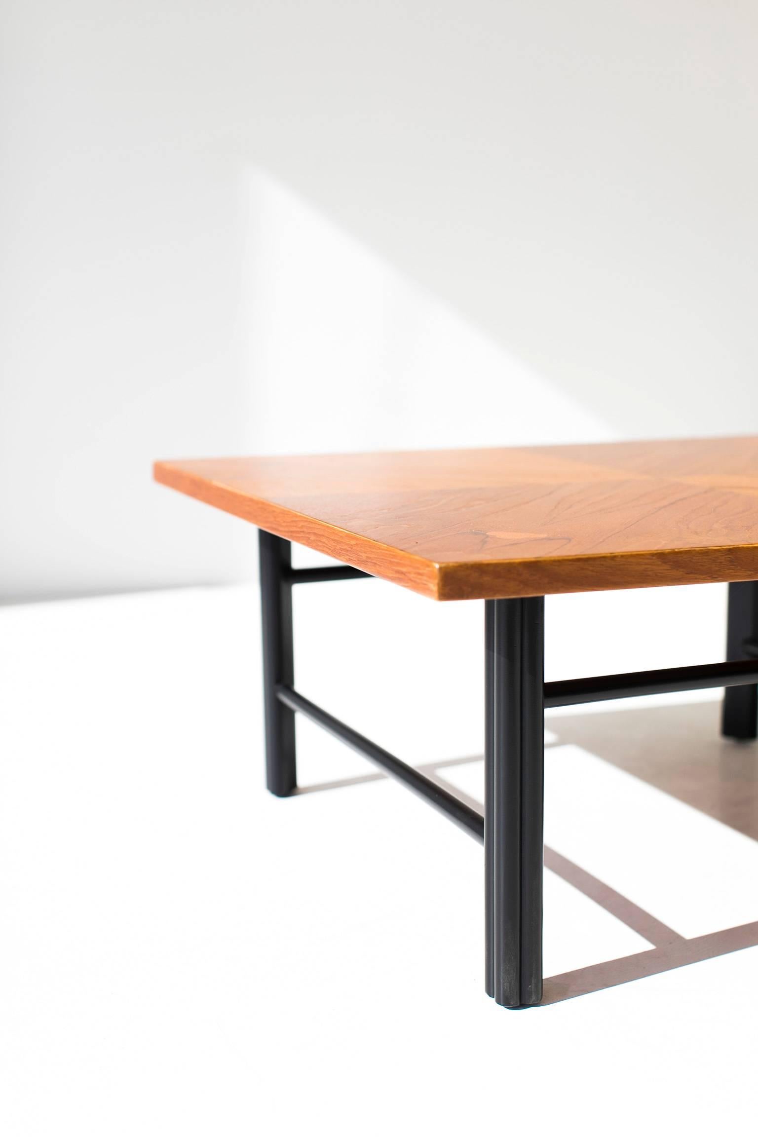 Bois Table basse Baker, collection Extrême-Orient en vente