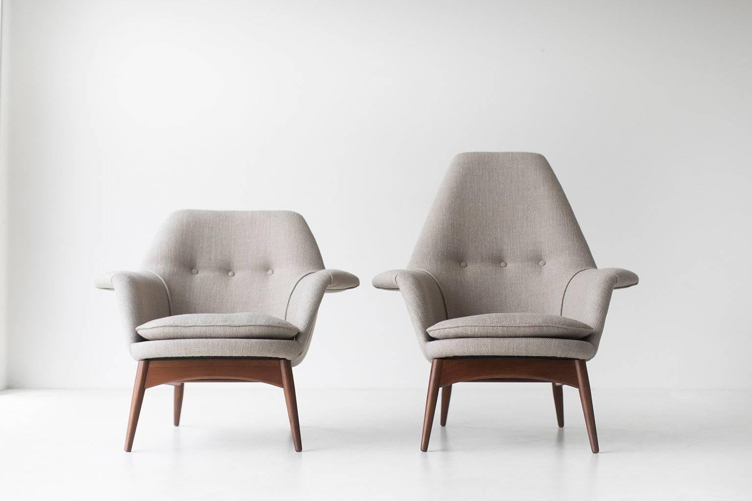 Mid-Century Modern Björn Engö Manta Ray Lounge Chairs, Importer DUX Furniture