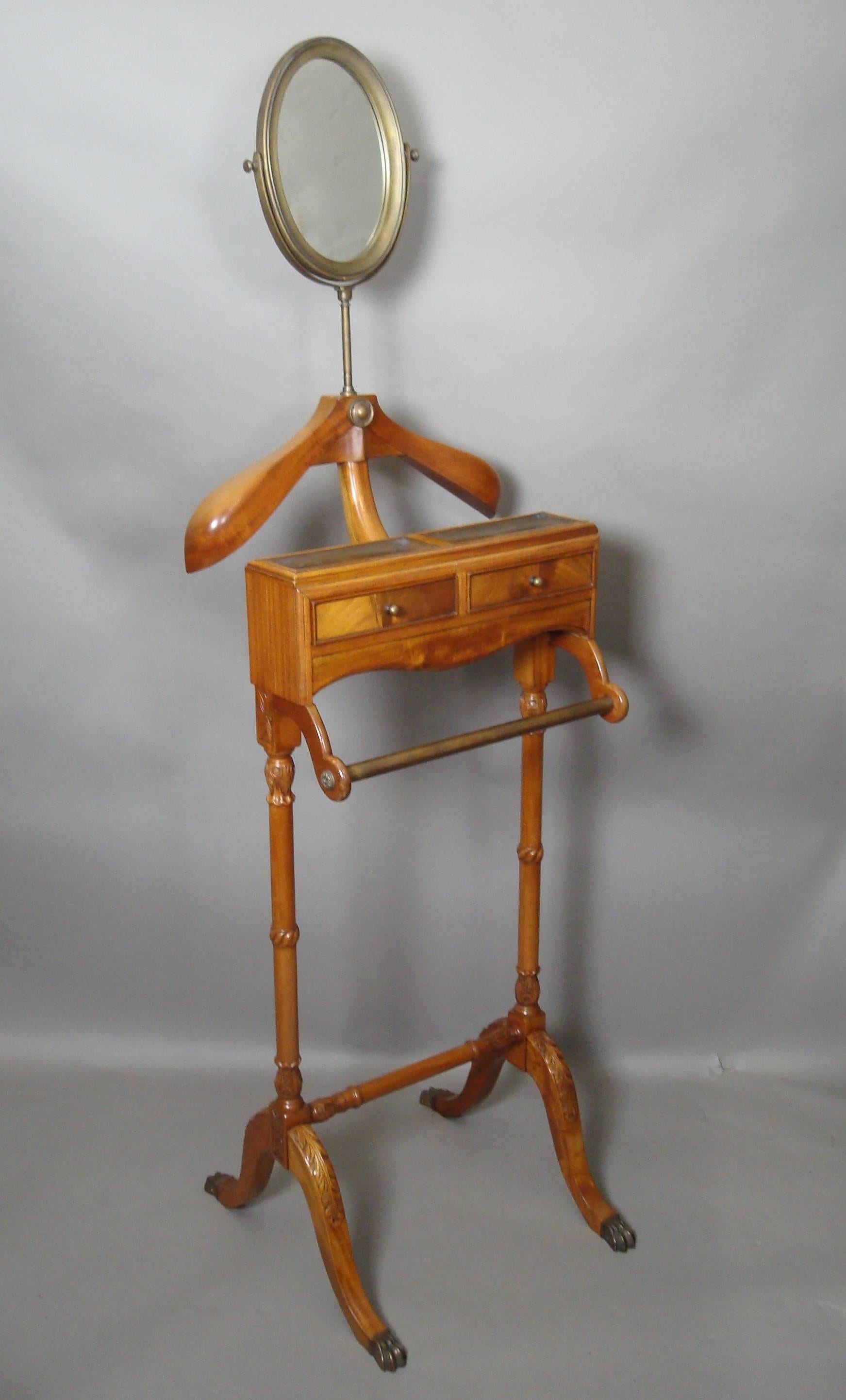 Mid-20th Century 20th Century Figured Mahogany Gentleman's Valet Stand