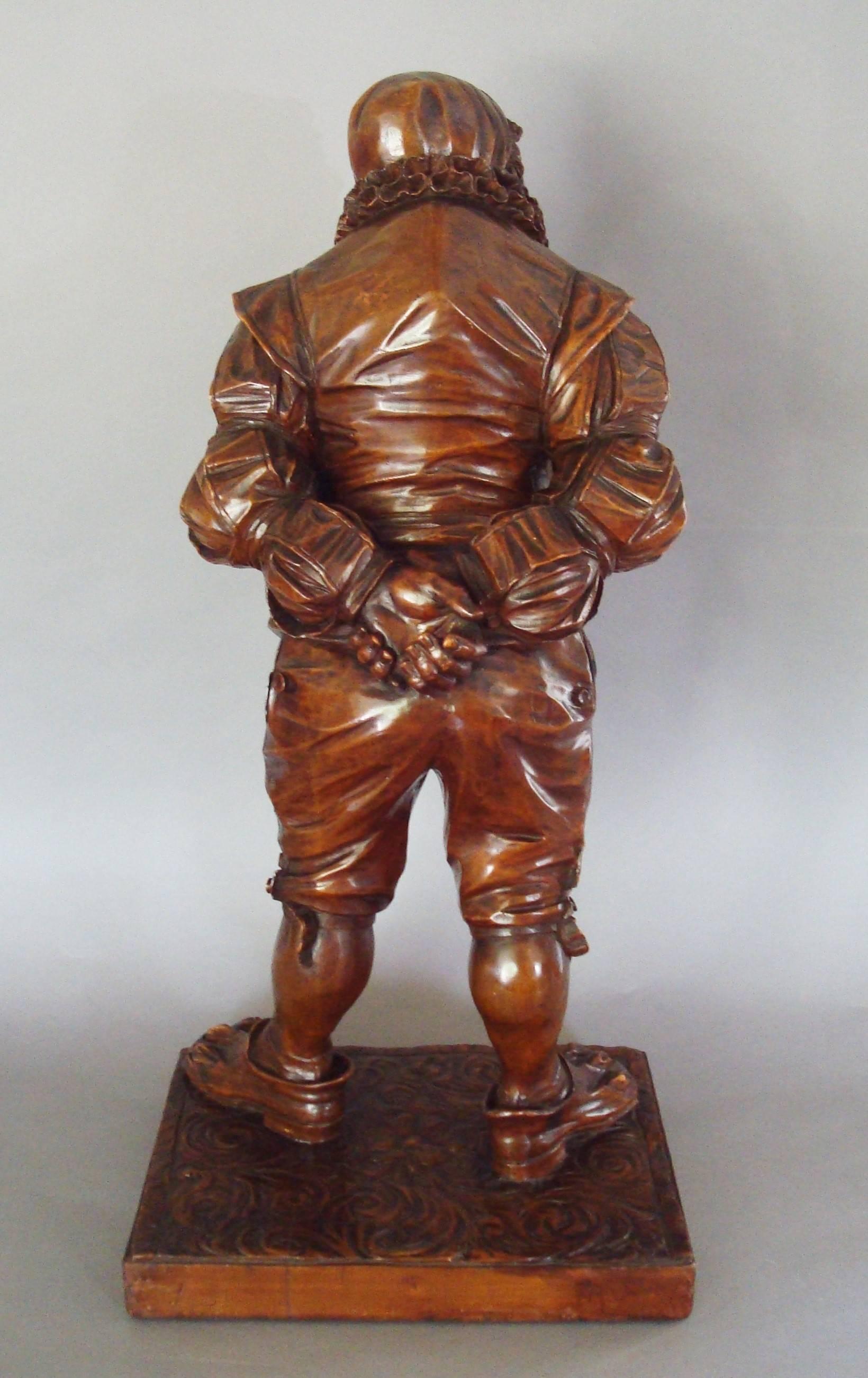 19th Century Italian Carved Walnut 'Gobbo' Sculpture In Excellent Condition In Moreton-in-Marsh, Gloucestershire