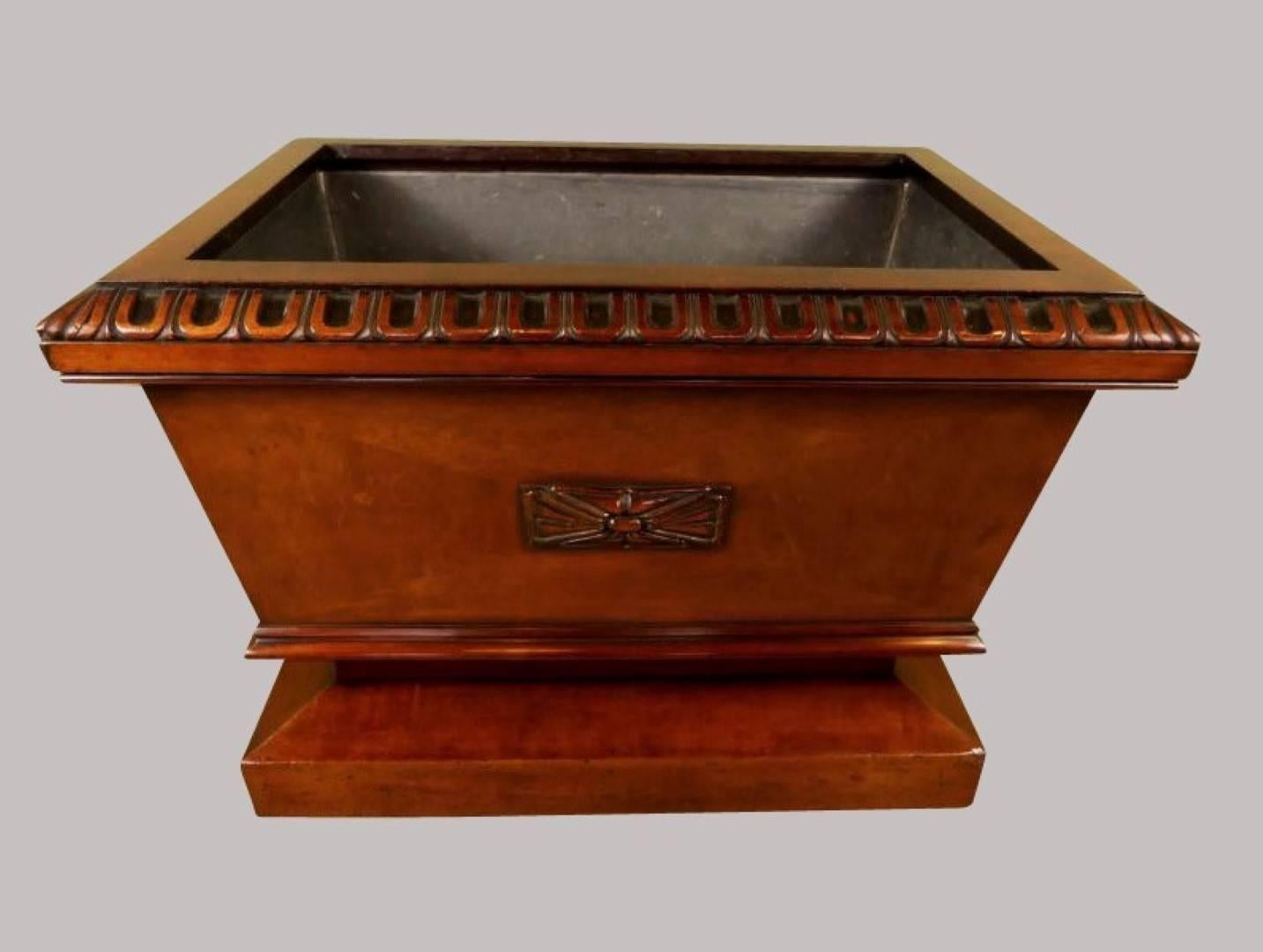 British Late Regency Mahogany Open Wine Cooler or Jardinière For Sale