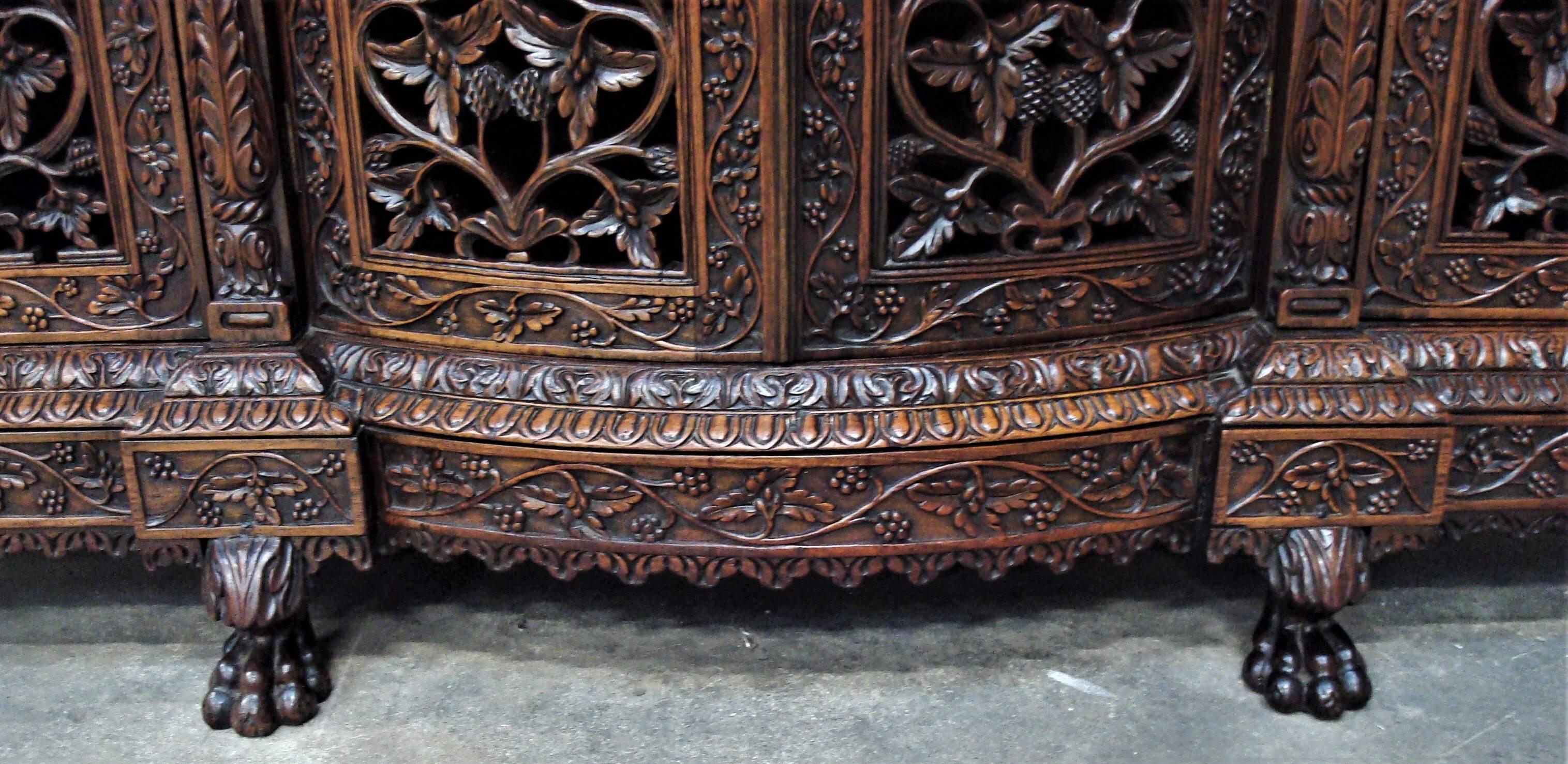 19th Century Indian Carved Padouk Side Cabinet In Good Condition In Moreton-in-Marsh, Gloucestershire