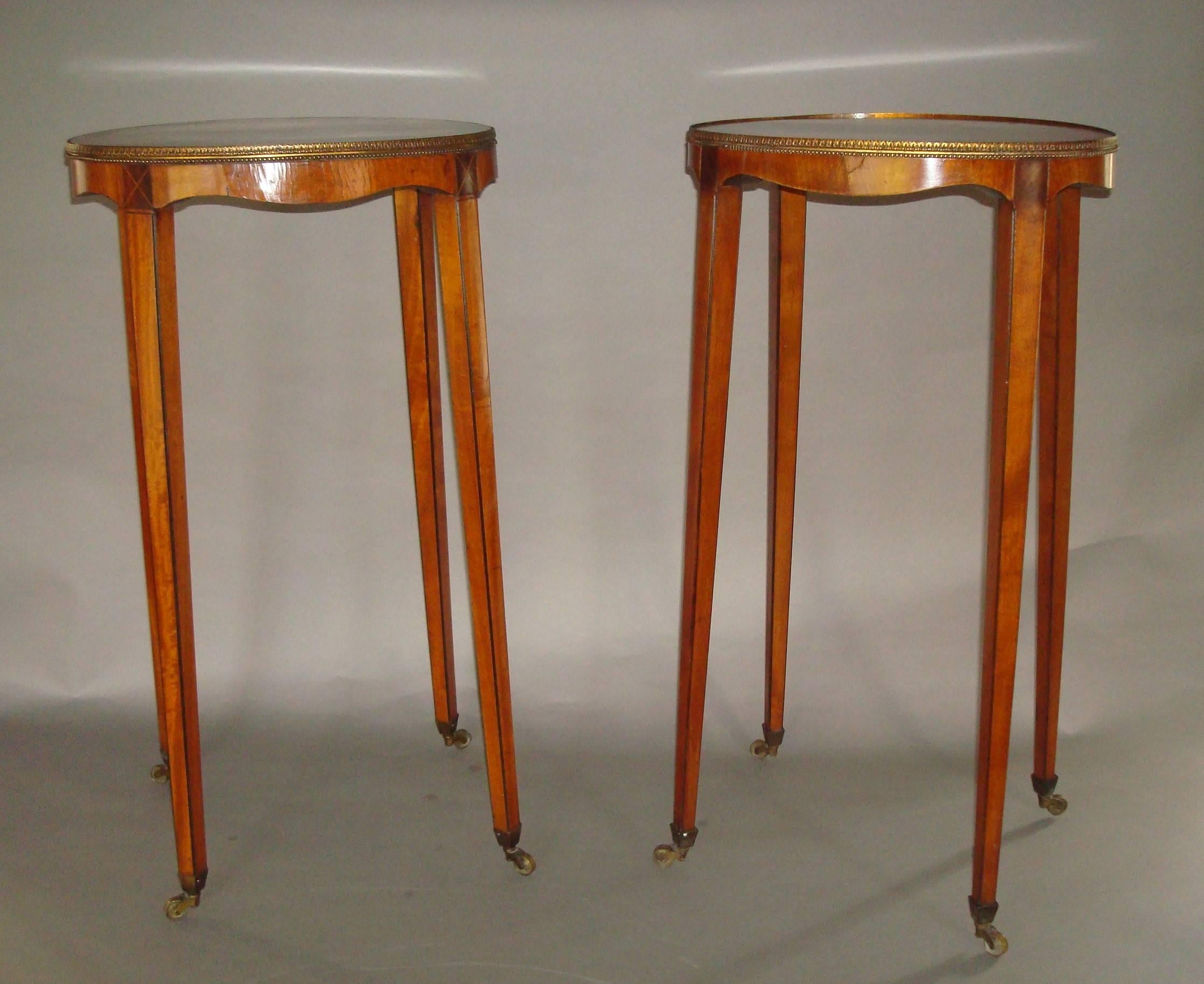 Elegant George III Matched Pair of Satinwood Urn Stands For Sale 1