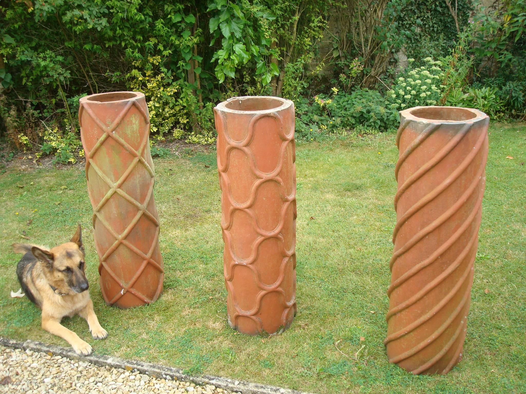 19th Century Trio of Large Terracotta Chimney Pots In Excellent Condition For Sale In Moreton-in-Marsh, Gloucestershire