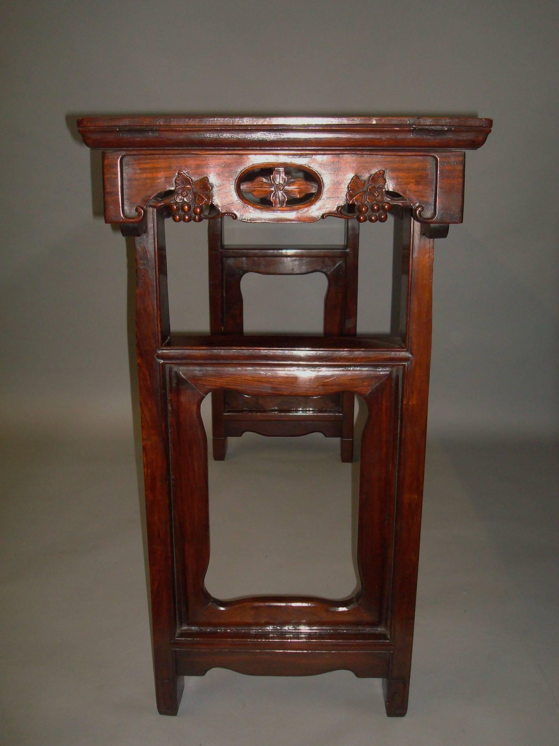 Good 19th Century Pair of Chinese Hongmu Alter Tables For Sale 2