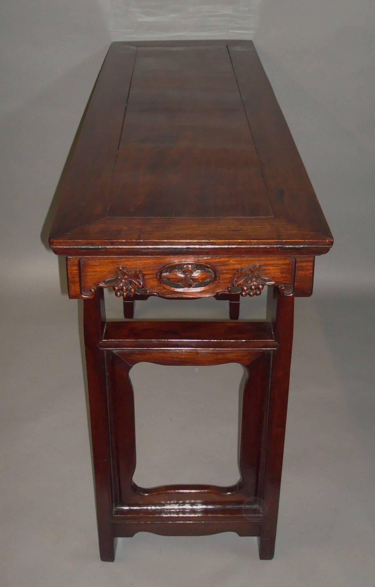 Good 19th Century Pair of Chinese Hongmu Alter Tables For Sale 1