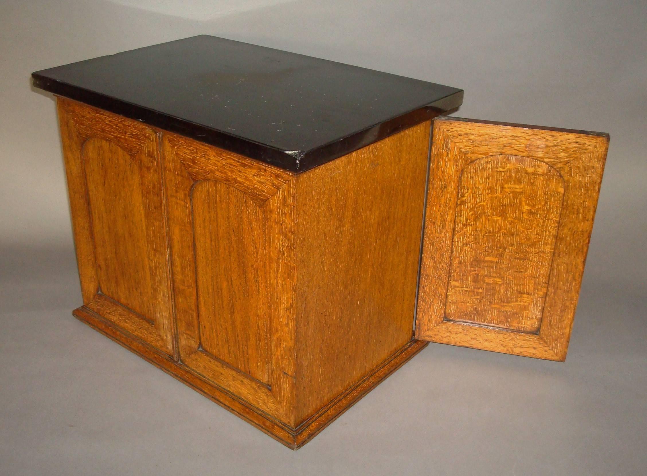 19th Century Pair of Golden Oak Table Cabinets For Sale 1