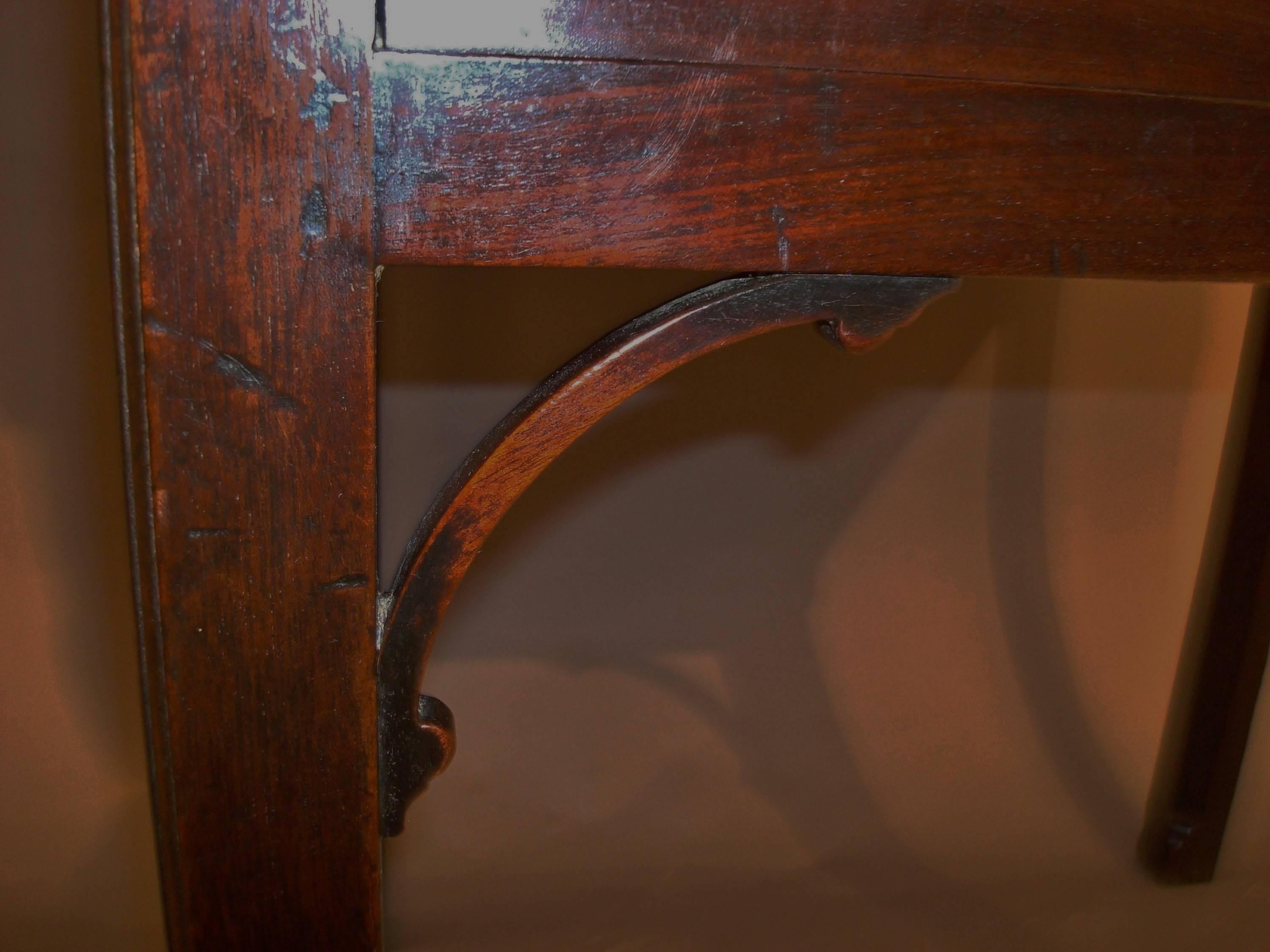 Georgian Mahogany Tray Top Bedside Cabinet For Sale 2