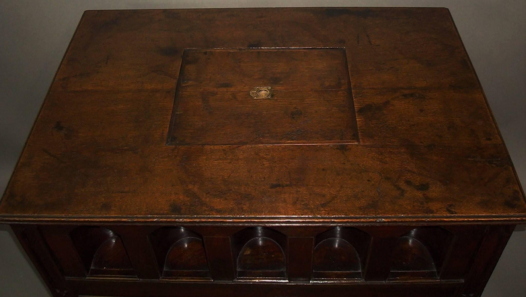 19th Century Gothic Oak Champagne or Wine Cooler Table For Sale 1