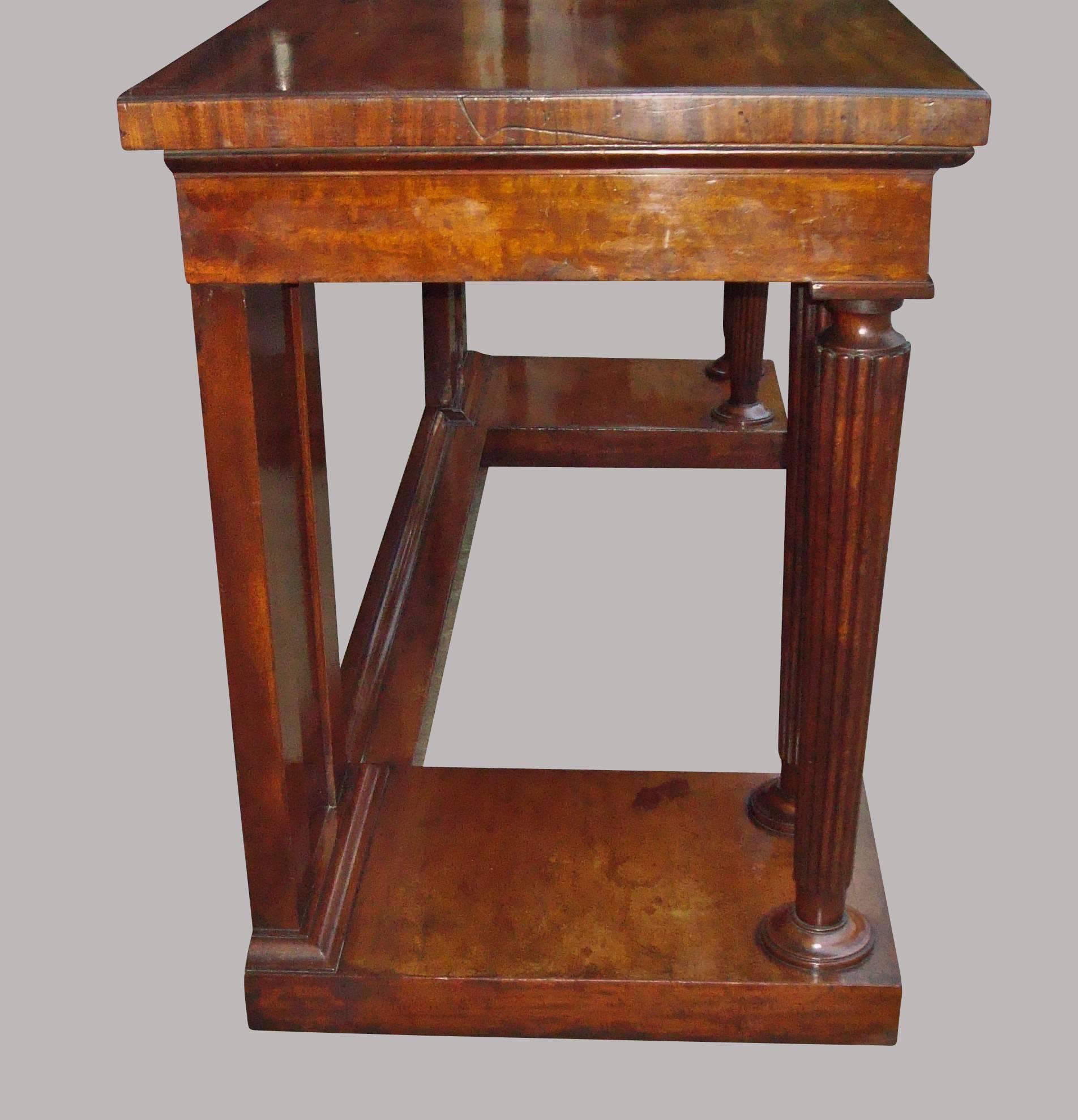 Regency Mahogany Neoclassical Side Table or Serving Table im Angebot 2