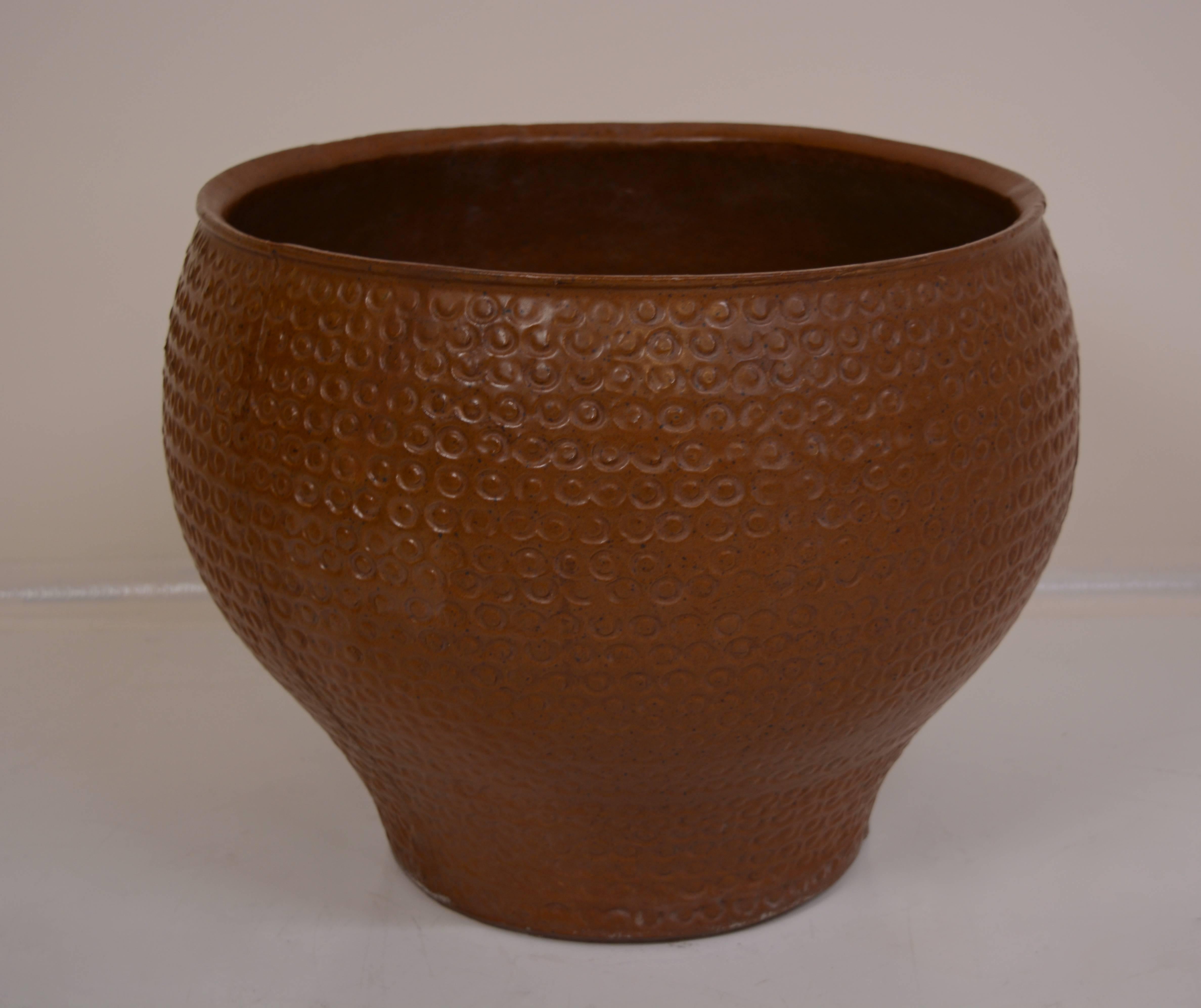Large cheerio planter by David Cressey for Architectural Pottery. Made in Los Angeles, Ca. circa 1960s.