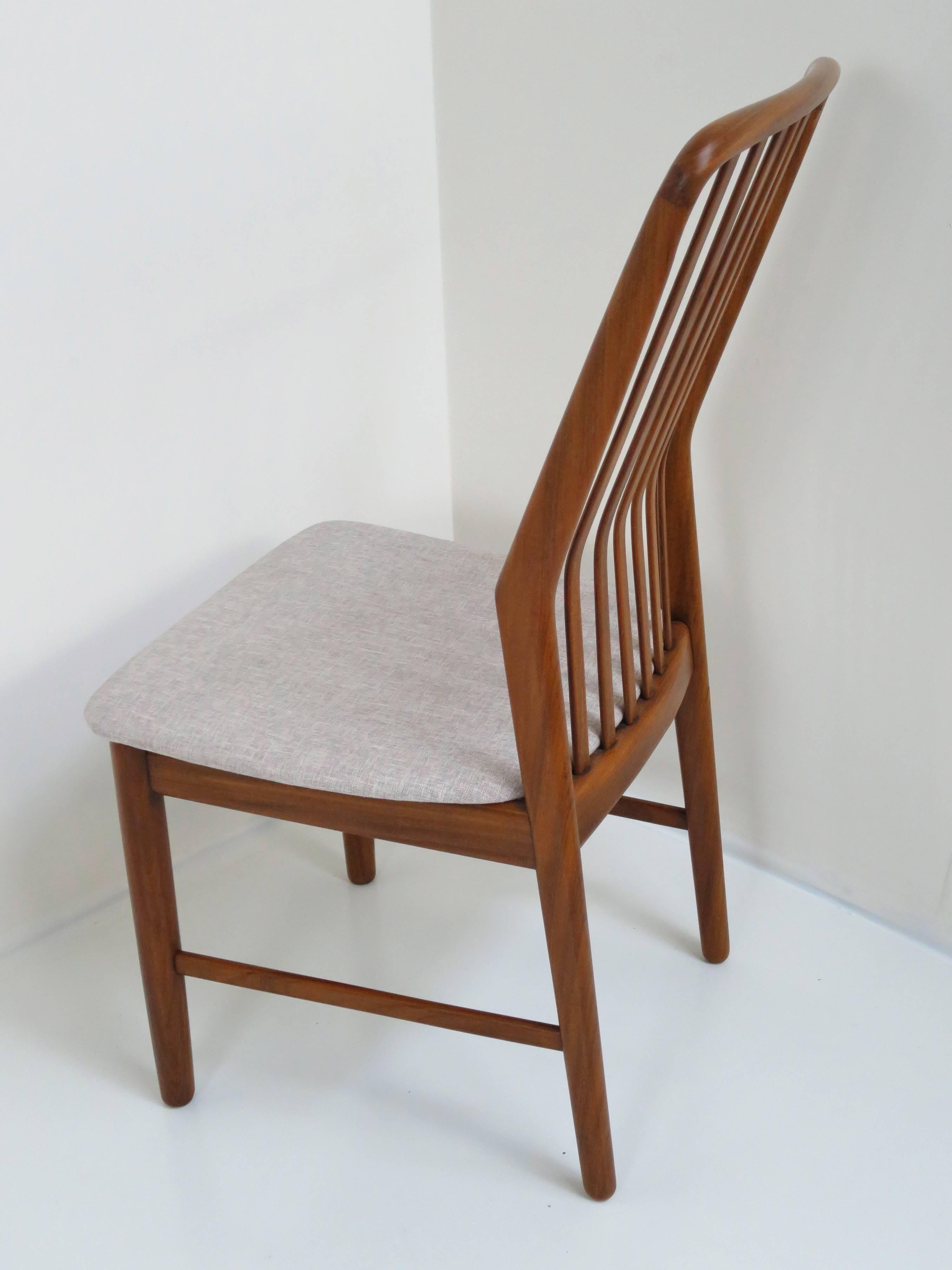 Scandinavian Modern Set of Six Teak Chairs by Svend Madsen for Moreddi For Sale