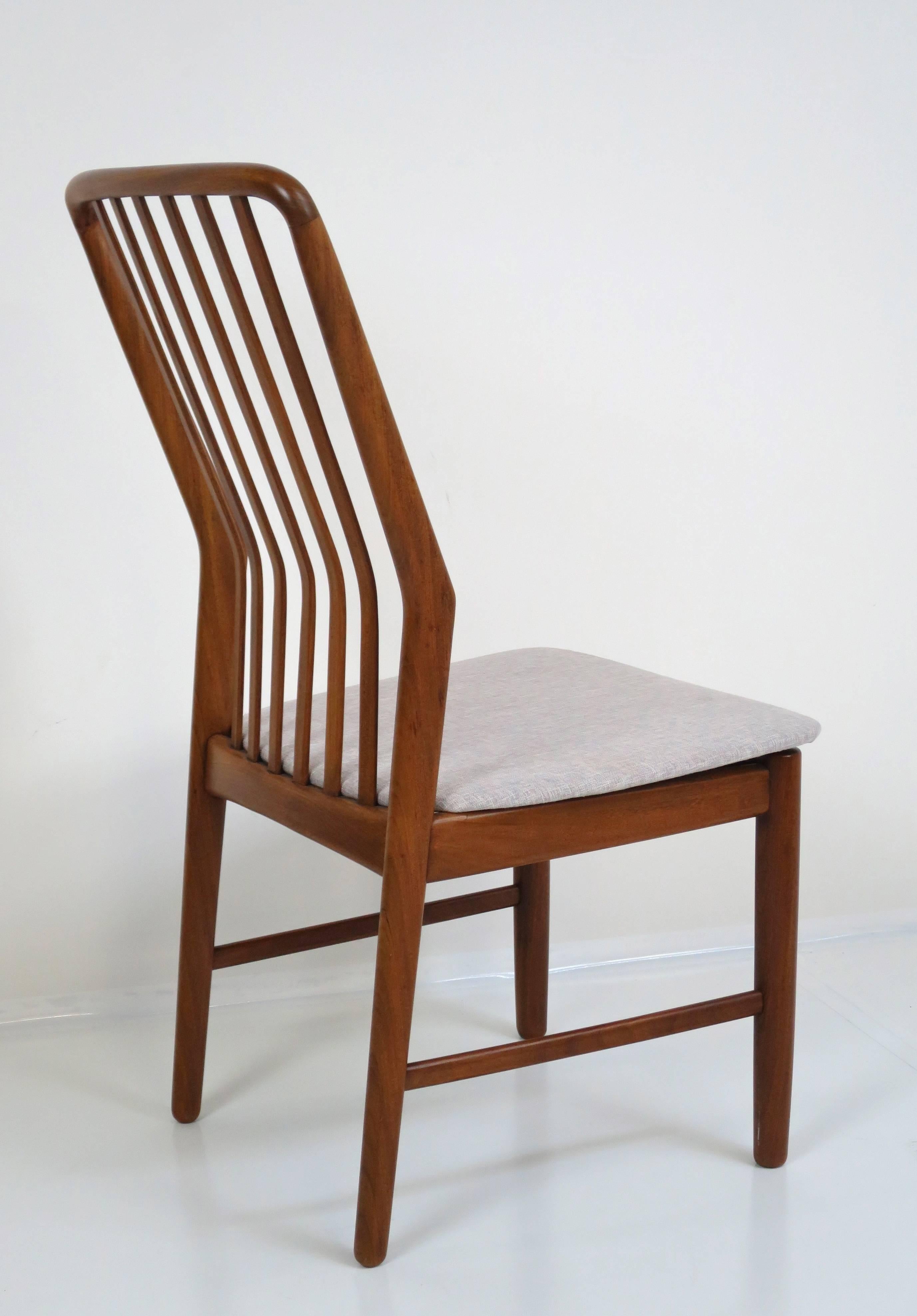 Set of Six Teak Chairs by Svend Madsen for Moreddi In Excellent Condition For Sale In San Diego, CA