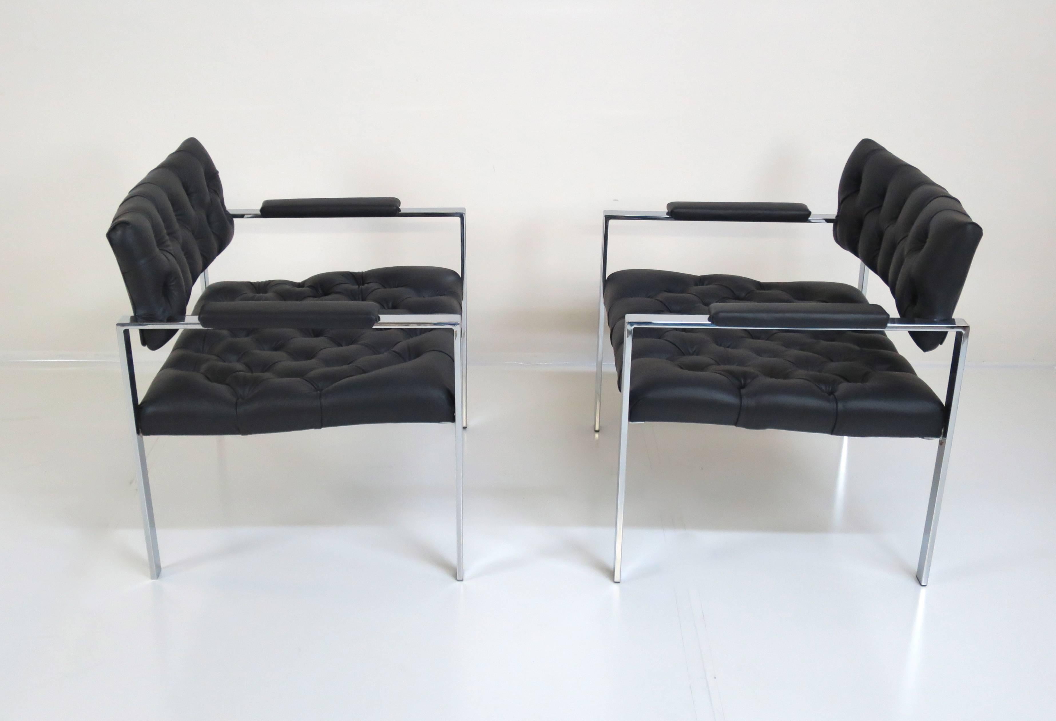 Pair of Leather Tufted Lounge Chairs by Harvey Probber In Good Condition For Sale In San Diego, CA
