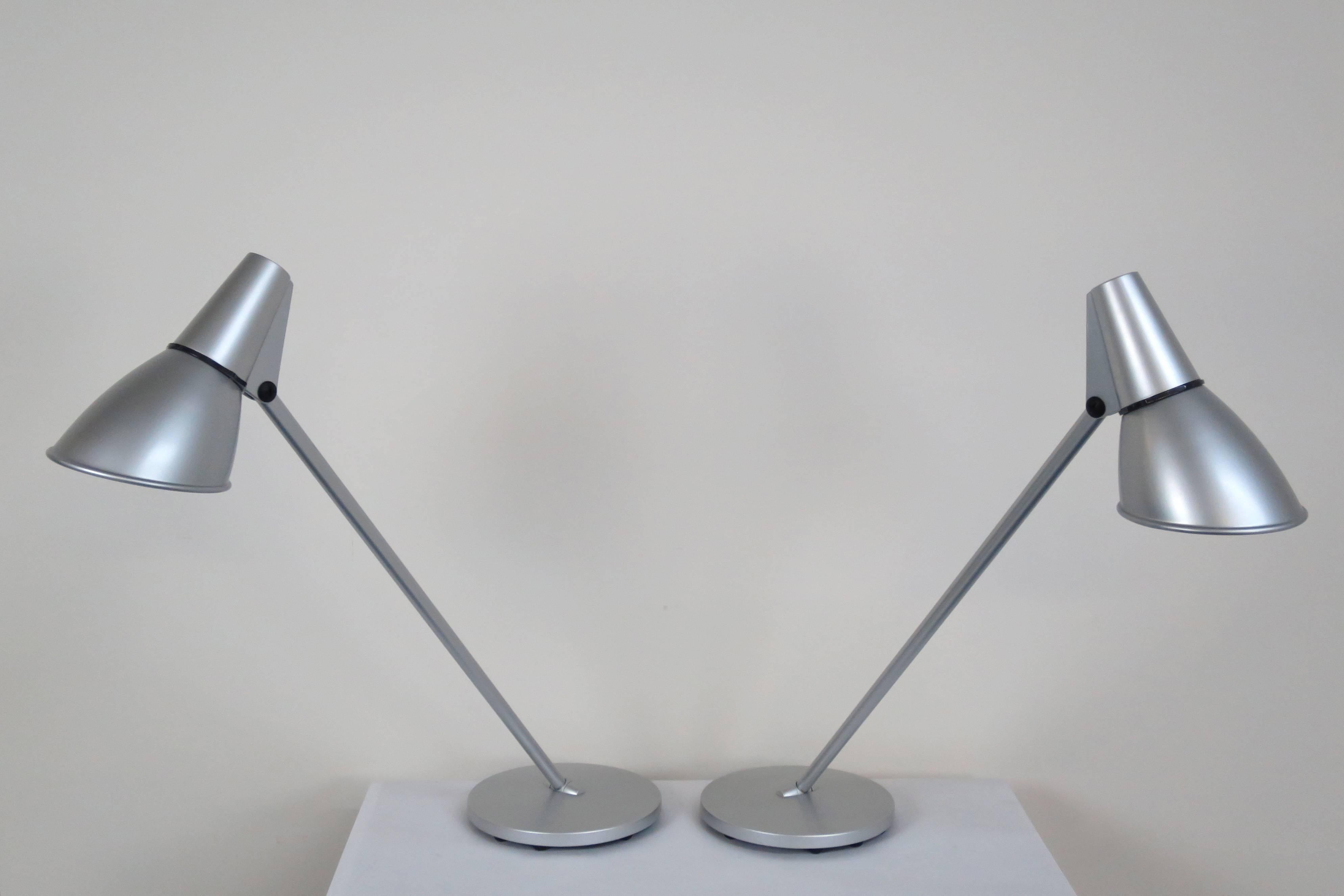 Paire de lampes de table 'Spy' de Hannes Wettstein pour Artemide. Fabriqué en Italie, 1996.