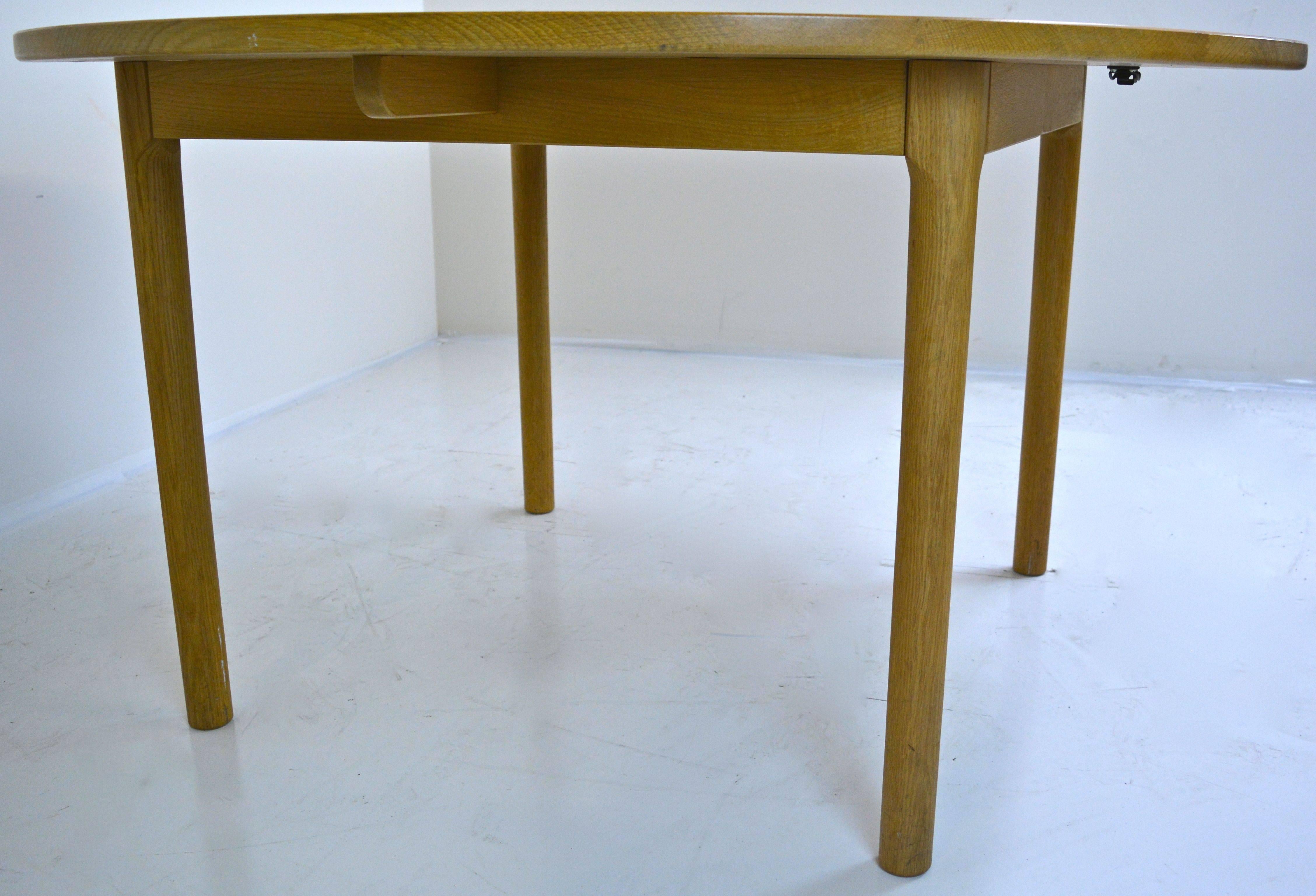 Late 20th Century Hans Wegner for Ry Mobler Dining Table For Sale