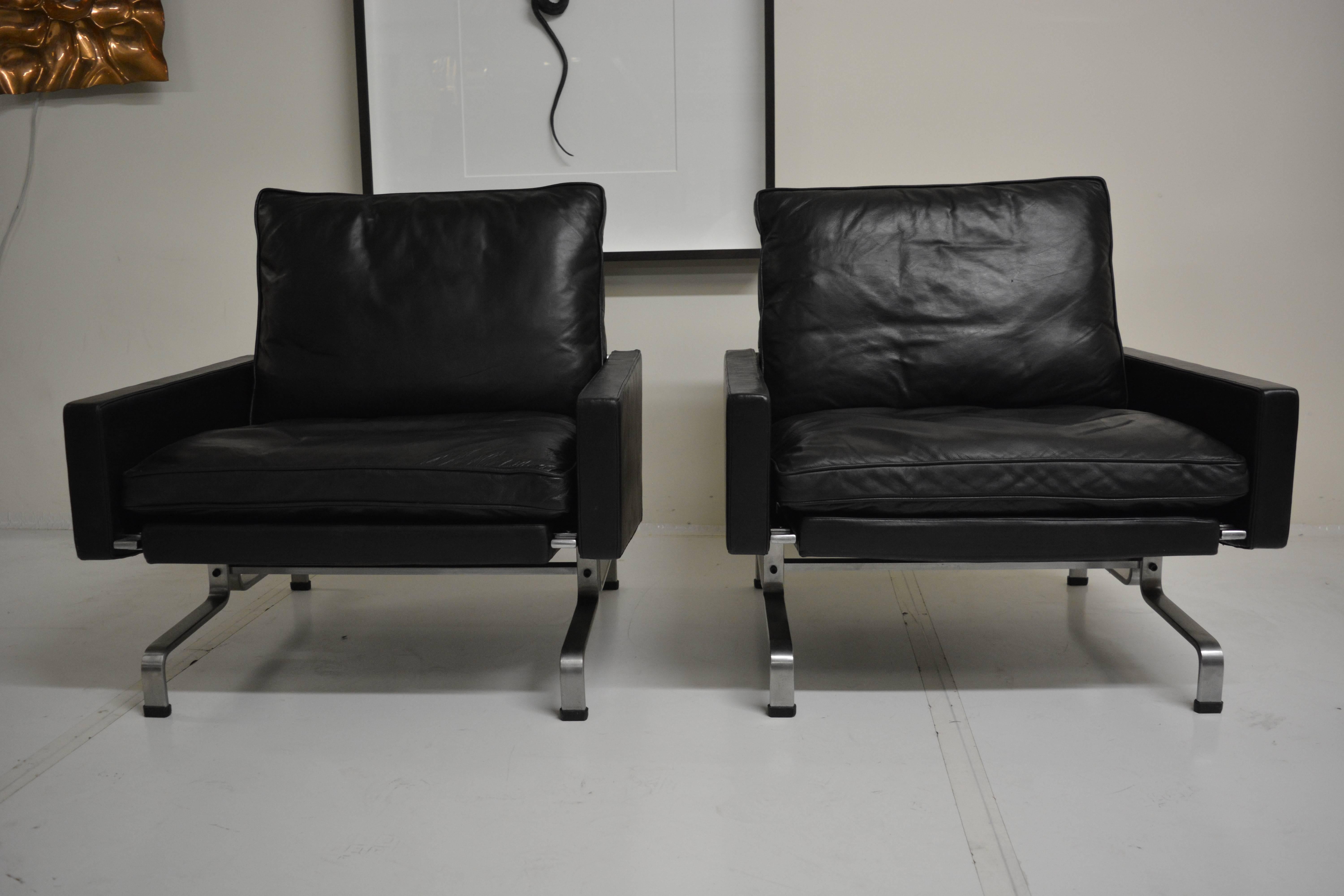 Pair of PK31 Lounge Chairs by Poul Kjaerholm 5