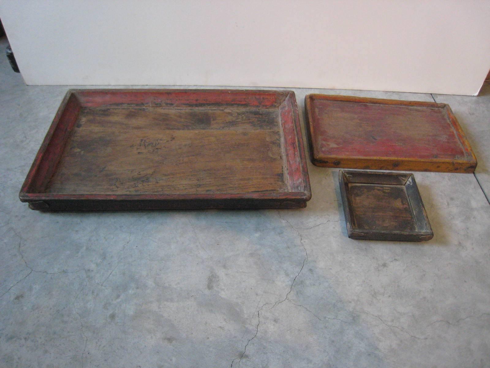Collection of Antique Painted Trays In Good Condition In New York, NY