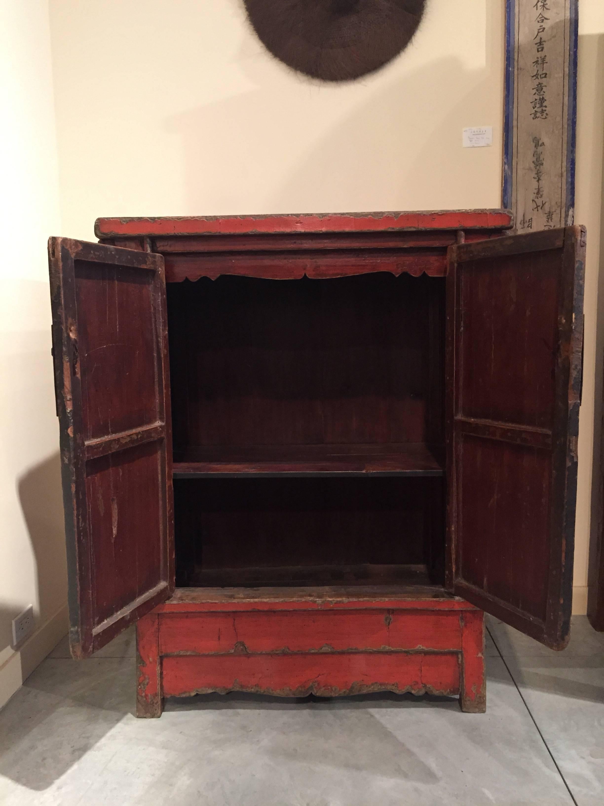Chinese Antique Red Lacquer Cabinet