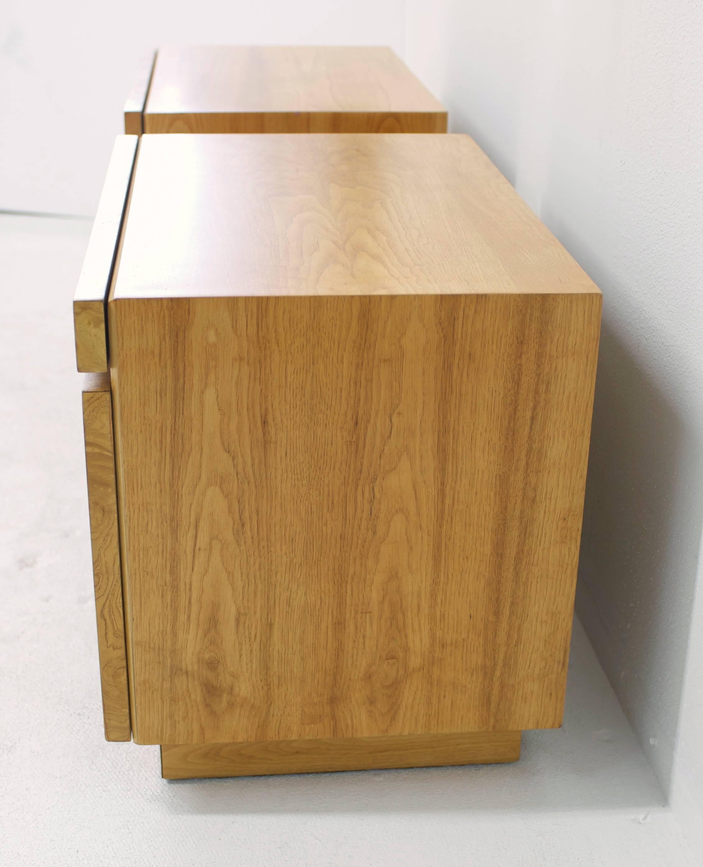 20th Century Milo Baughman for Lane Burl Wood Nightstands