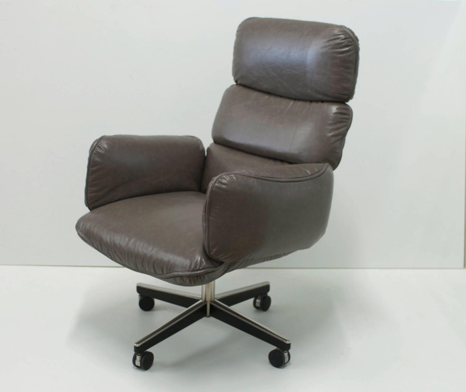 Otto Zapf for Knoll International Grey Leather Executive ...