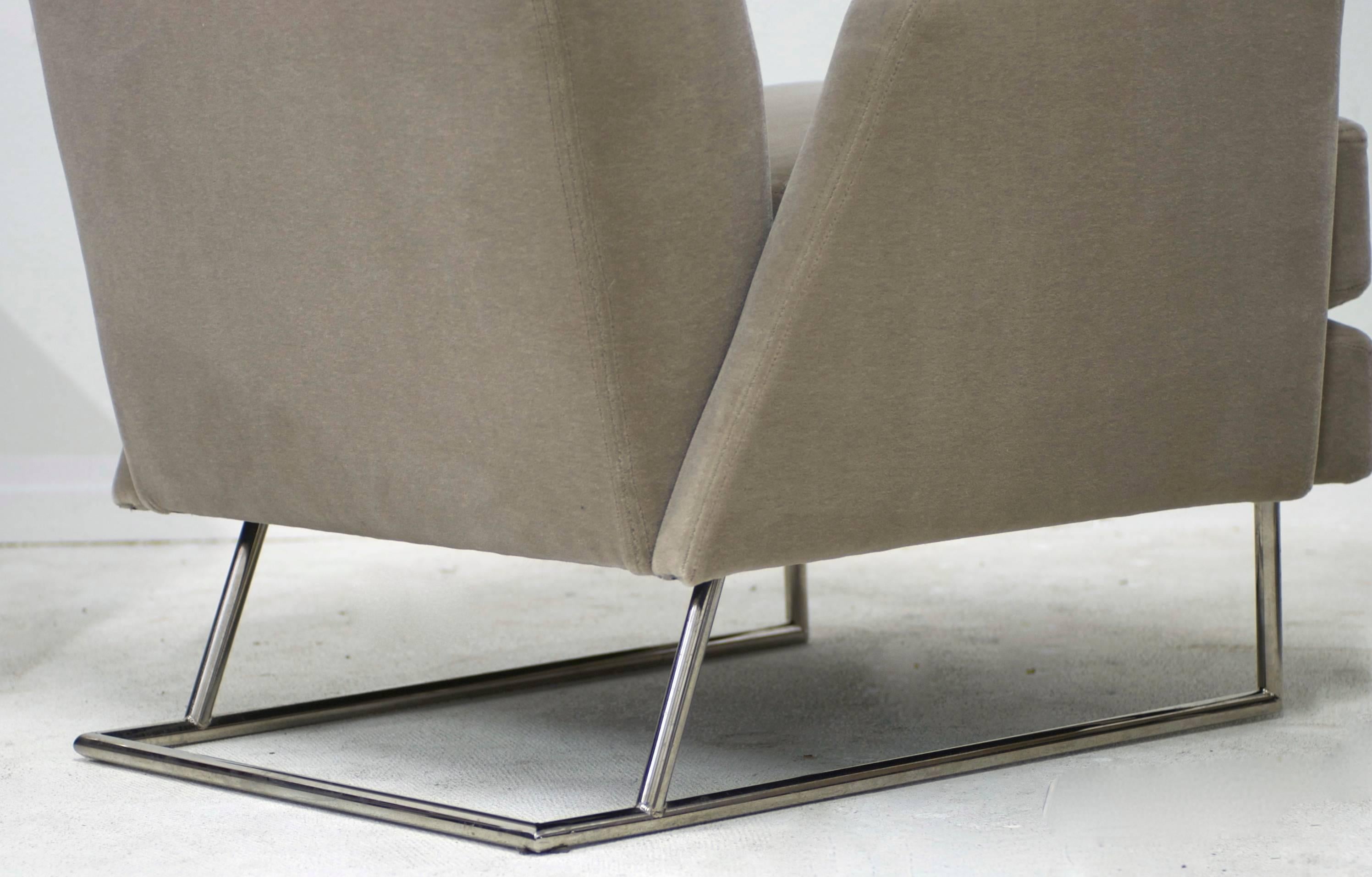 Pair of Lounge Chairs in Mohair with Thin Polished Steel Base 3
