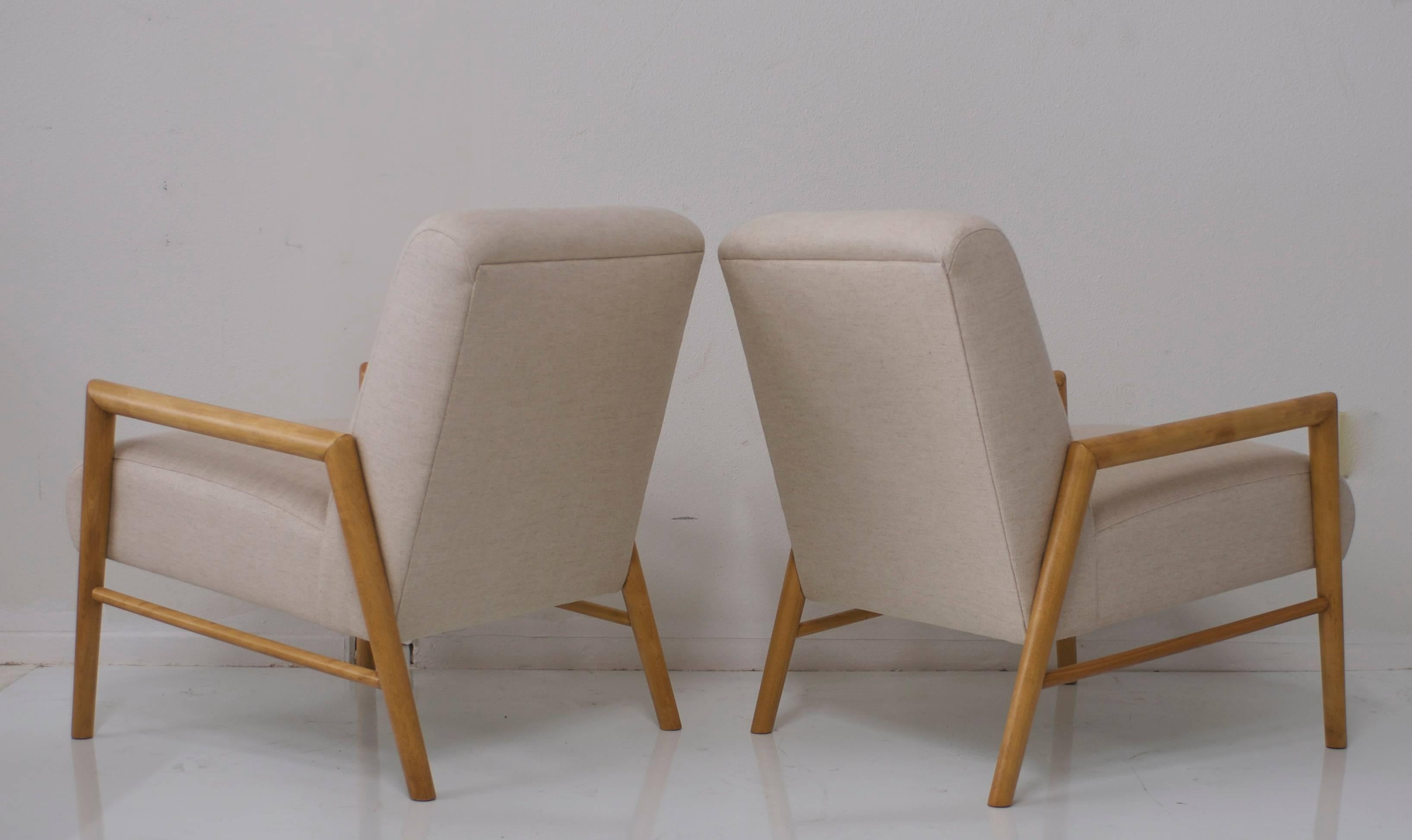 20th Century Pair of Lounge Chairs by Leslie Diamond