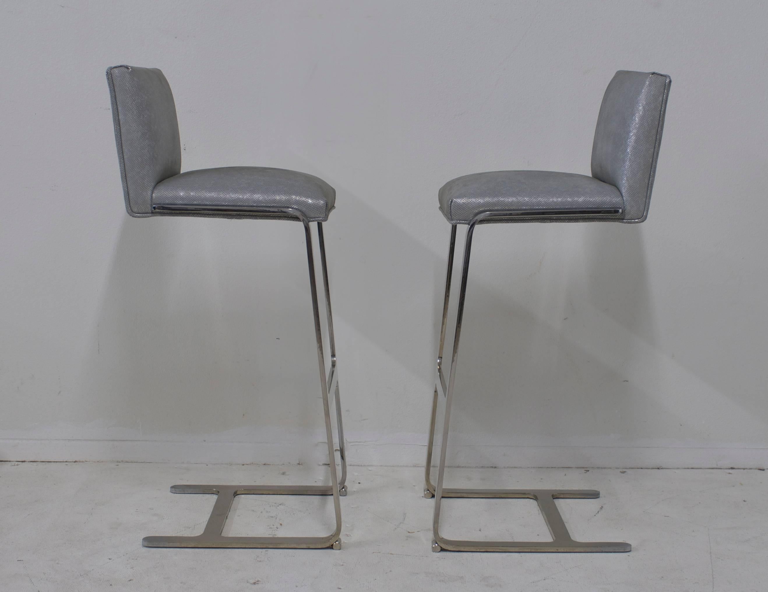 flat bar stools