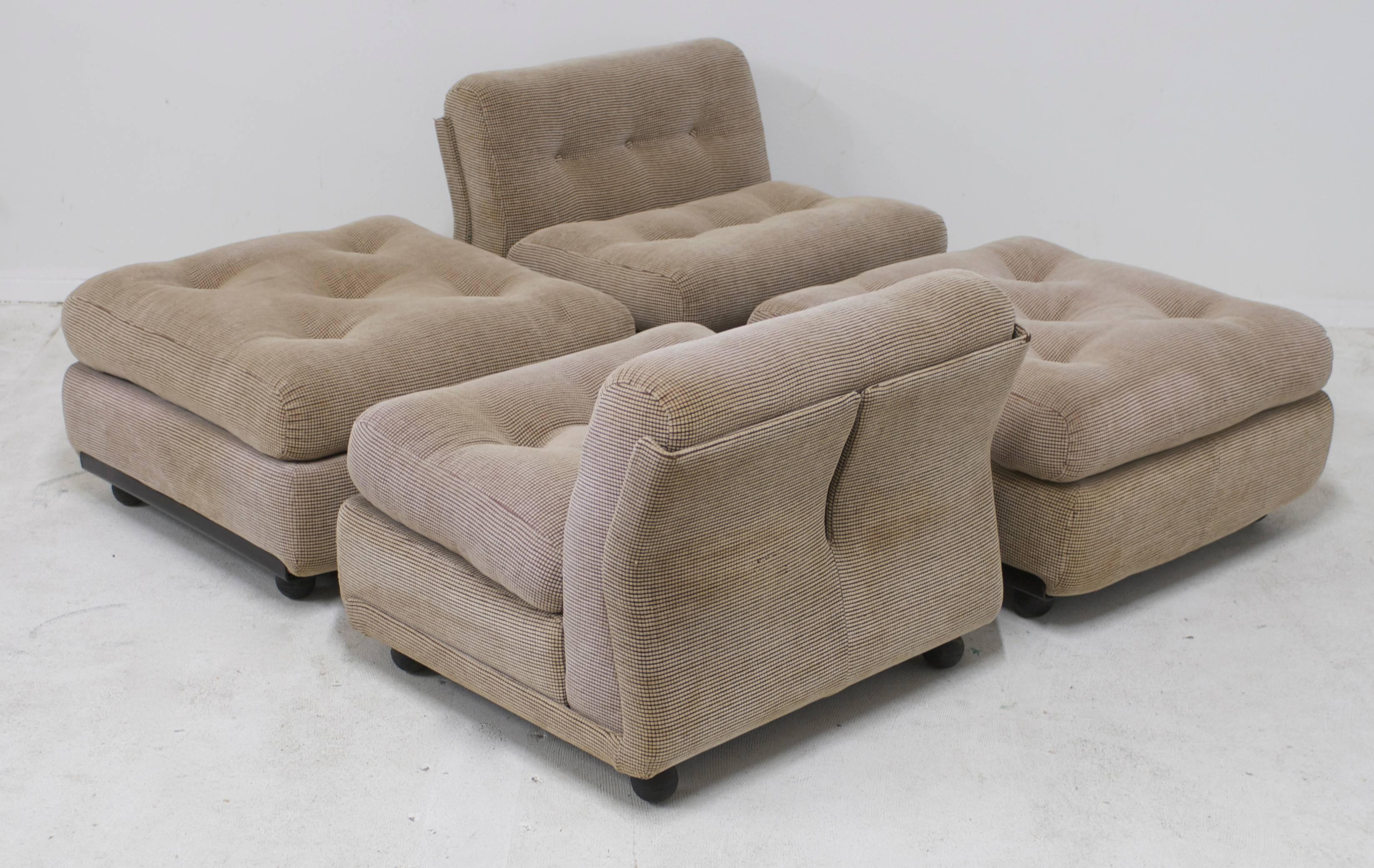 Pair of B&B Italia Mario Bellini Amanta Lounge Chairs and Ottomans In Good Condition In Palm Springs, CA